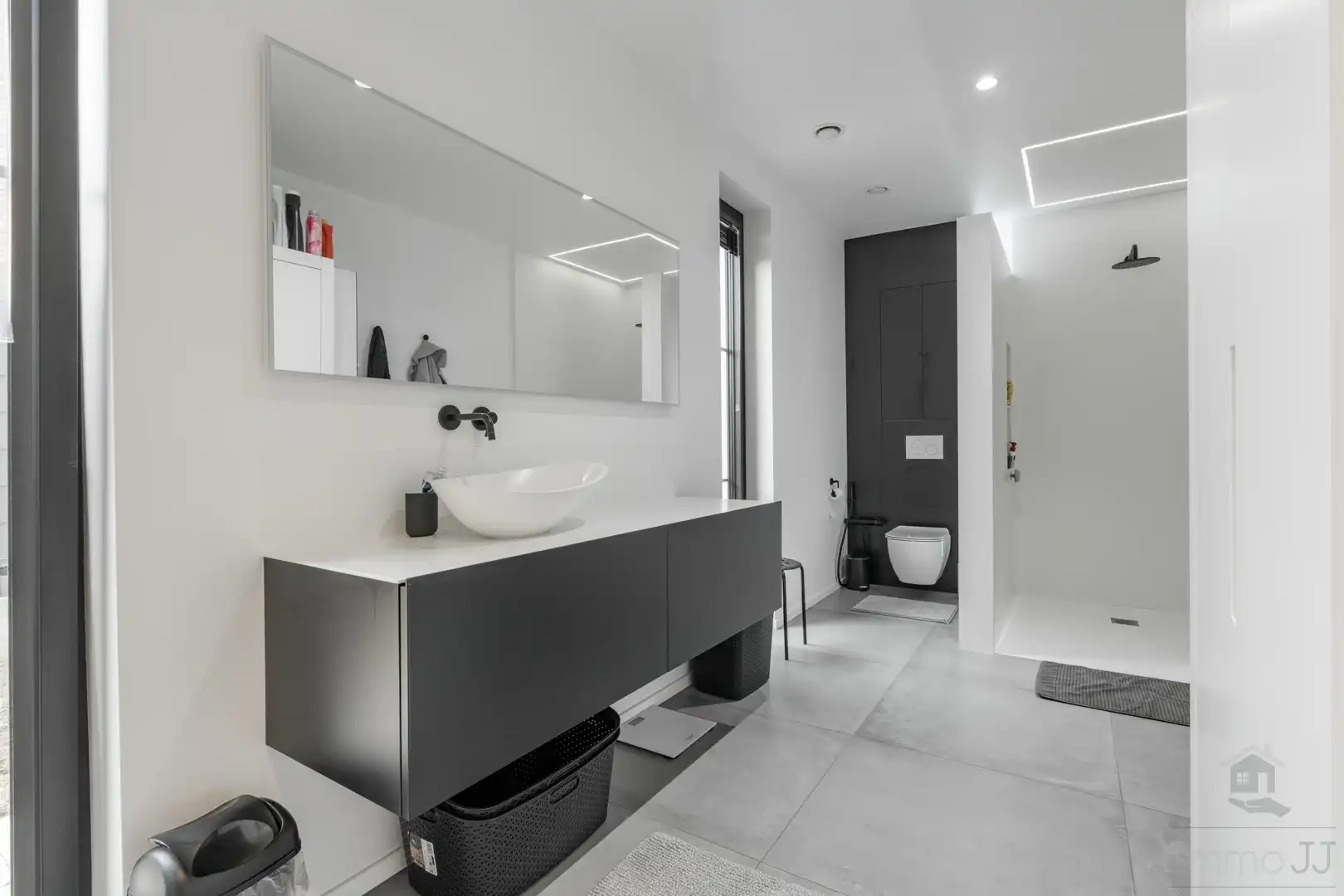 Recente, luxueus afgewerkte energiezuinige woning in Kuringen foto 17