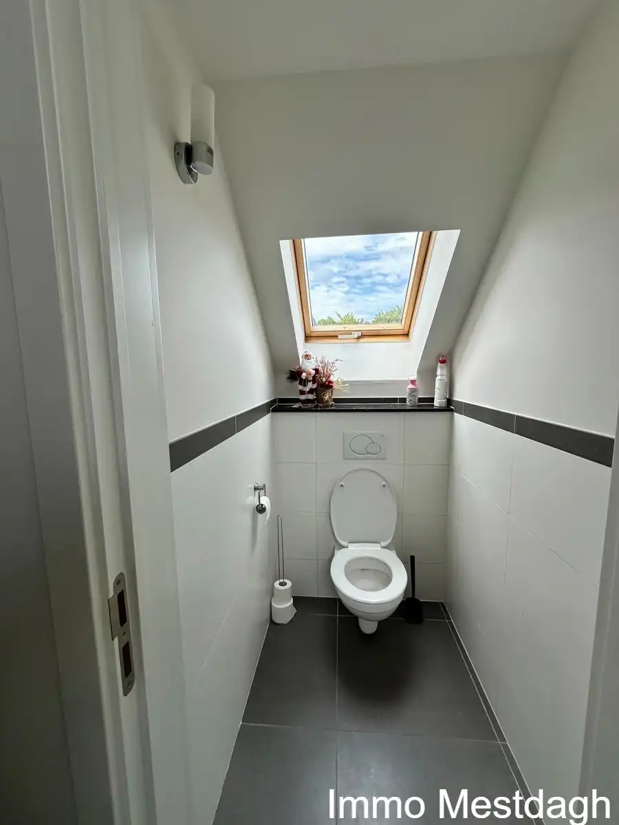 Strak & energiezuinig duplex-appartement met terras in hartje Geetbets foto 16