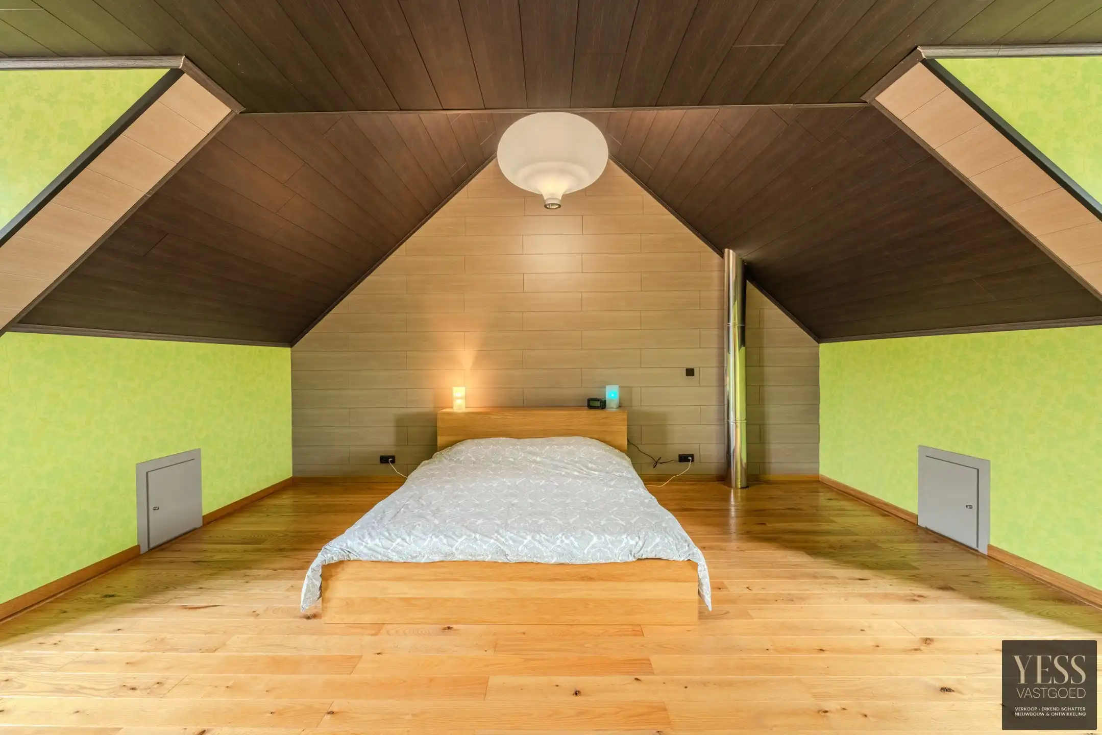 Uniek penthouse + magazijn/atelier en ruim terras Oudenburg! foto 16