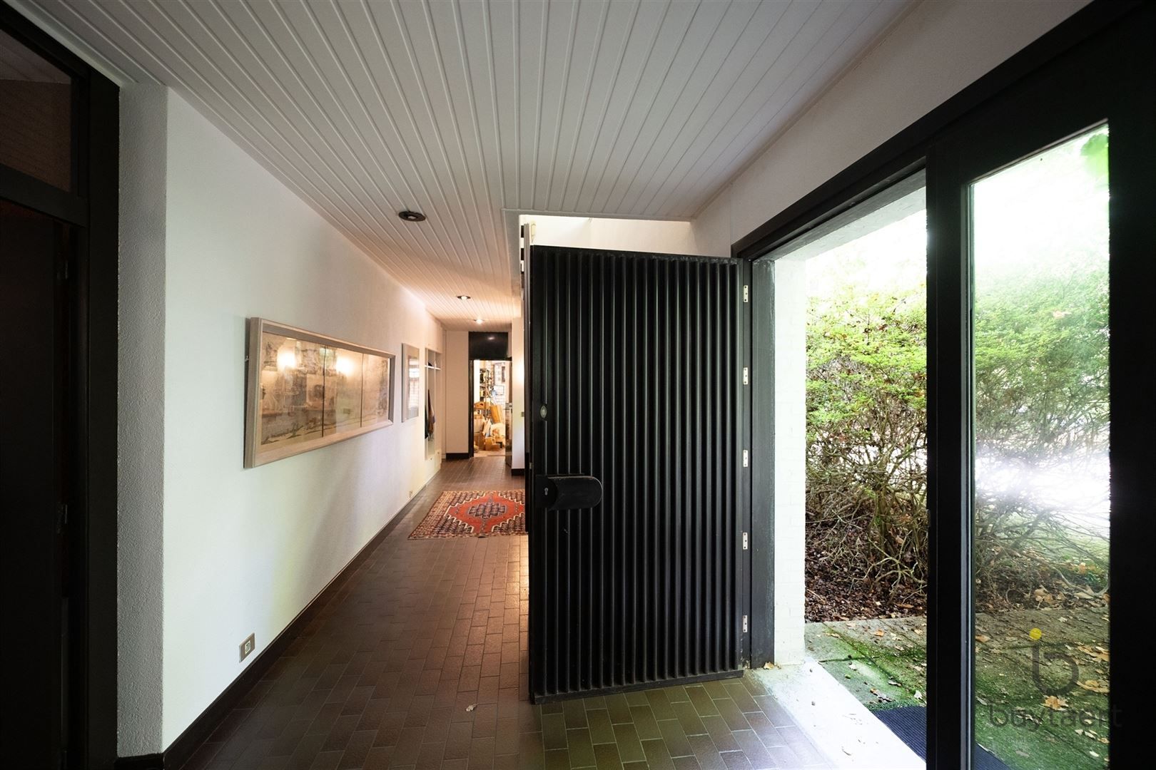RUIMTE, LICHT ÉN KARAKTER: TE RENOVEREN 70’S VILLA MIDDEN IN HET GROEN! foto 4