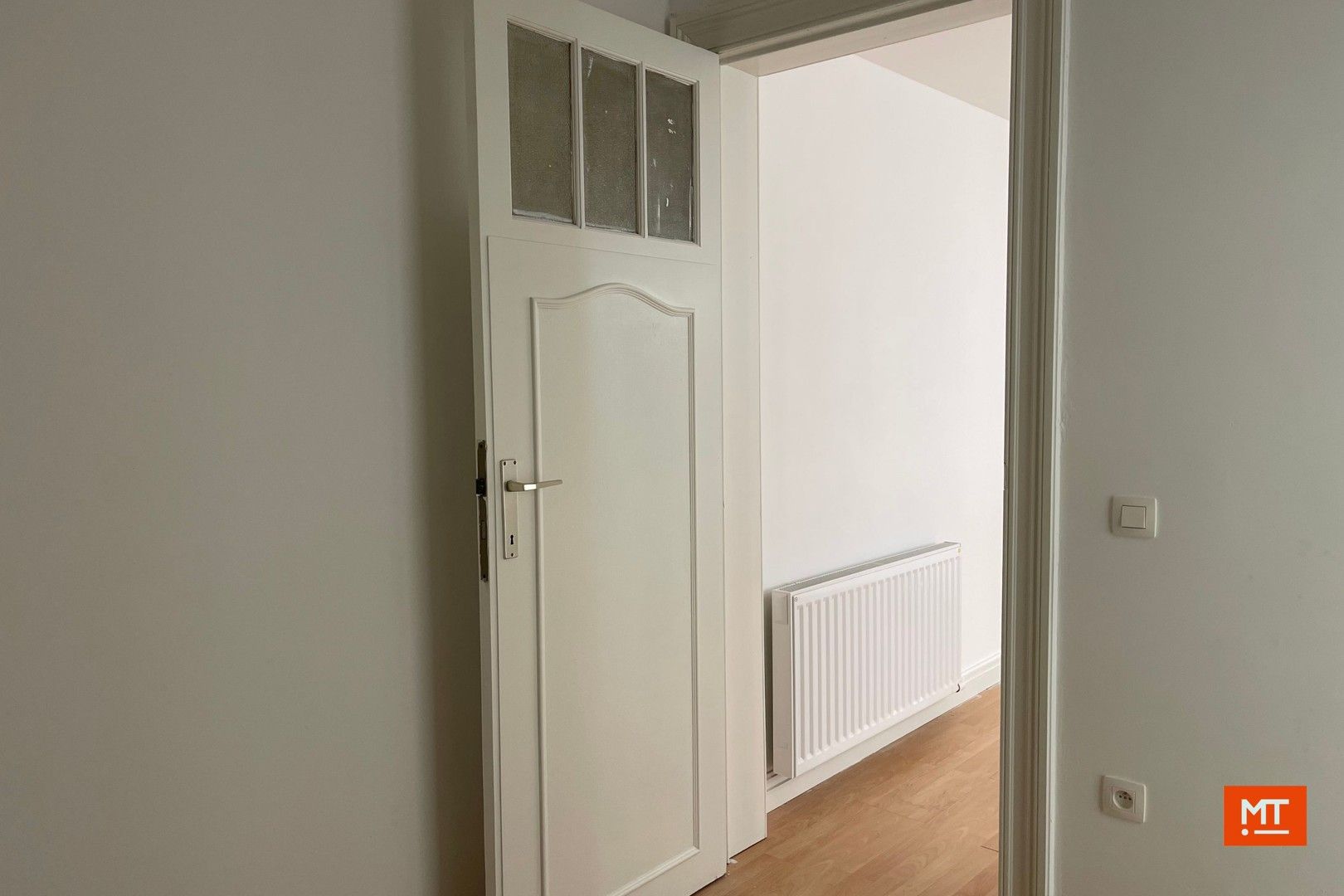 Instapklaar appartement met 1 slaapkamer te Ieper foto 7