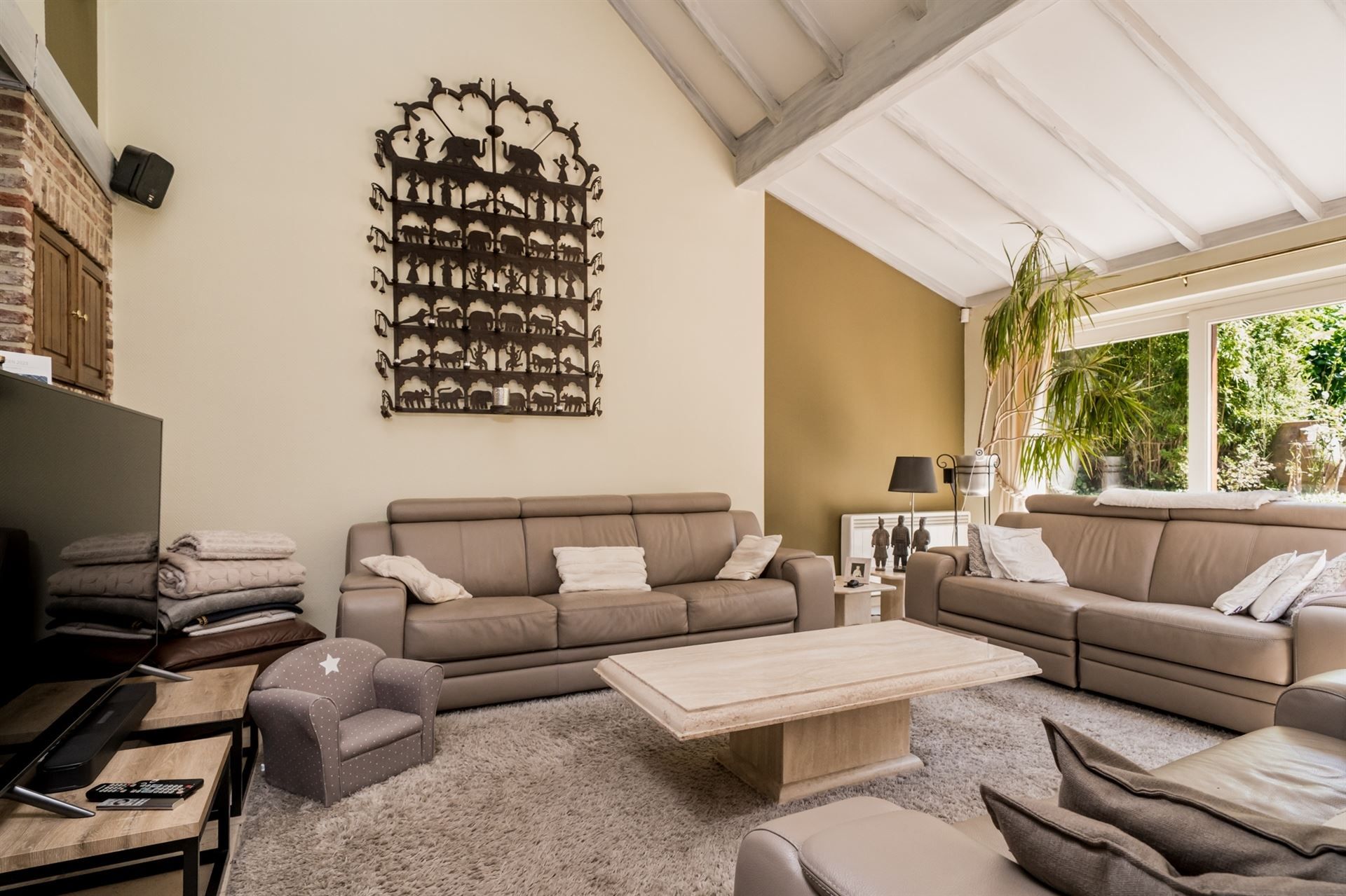 Unieke villa te koop met als troeven: Rust, ruimte en comfort in het groen foto 16