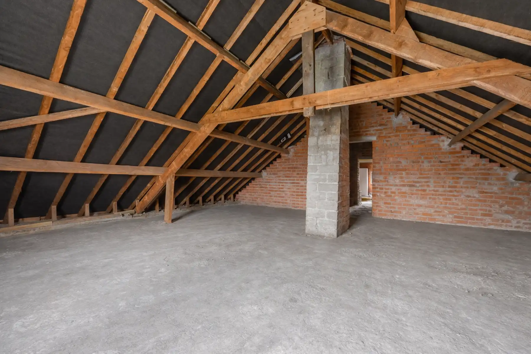 Vrijstaande woning met veel potentieel foto 19