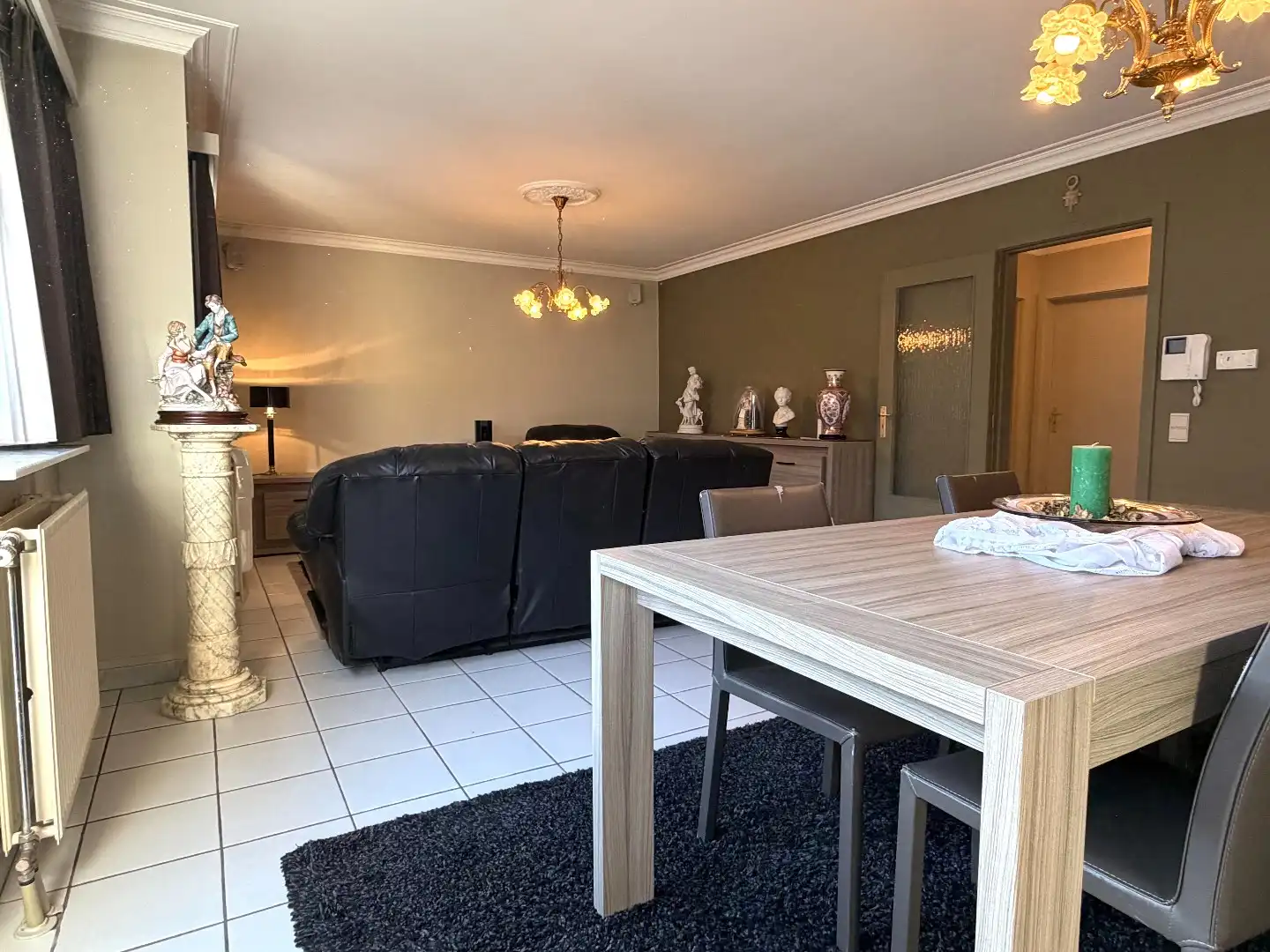 Appartement met 2 slaapkamers, garage en zuidgericht terras! foto 5