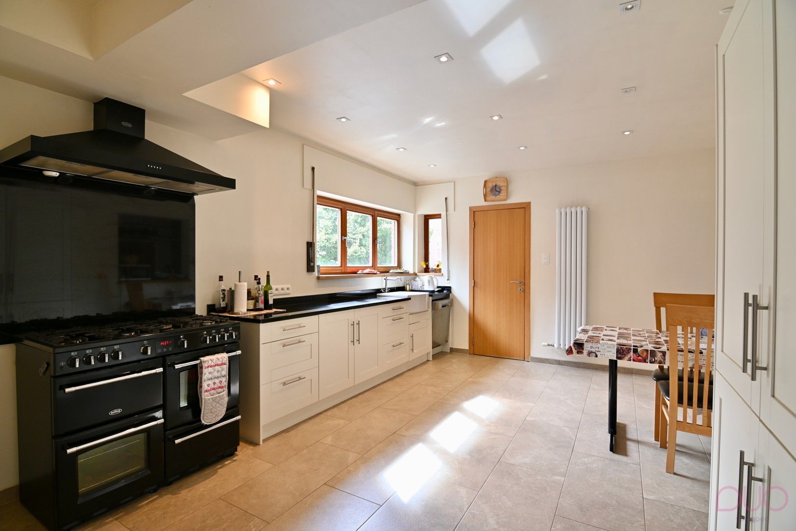 Karaktervolle, ruime woning met werkplaats & grote tuin – unieke opportuniteit foto 8