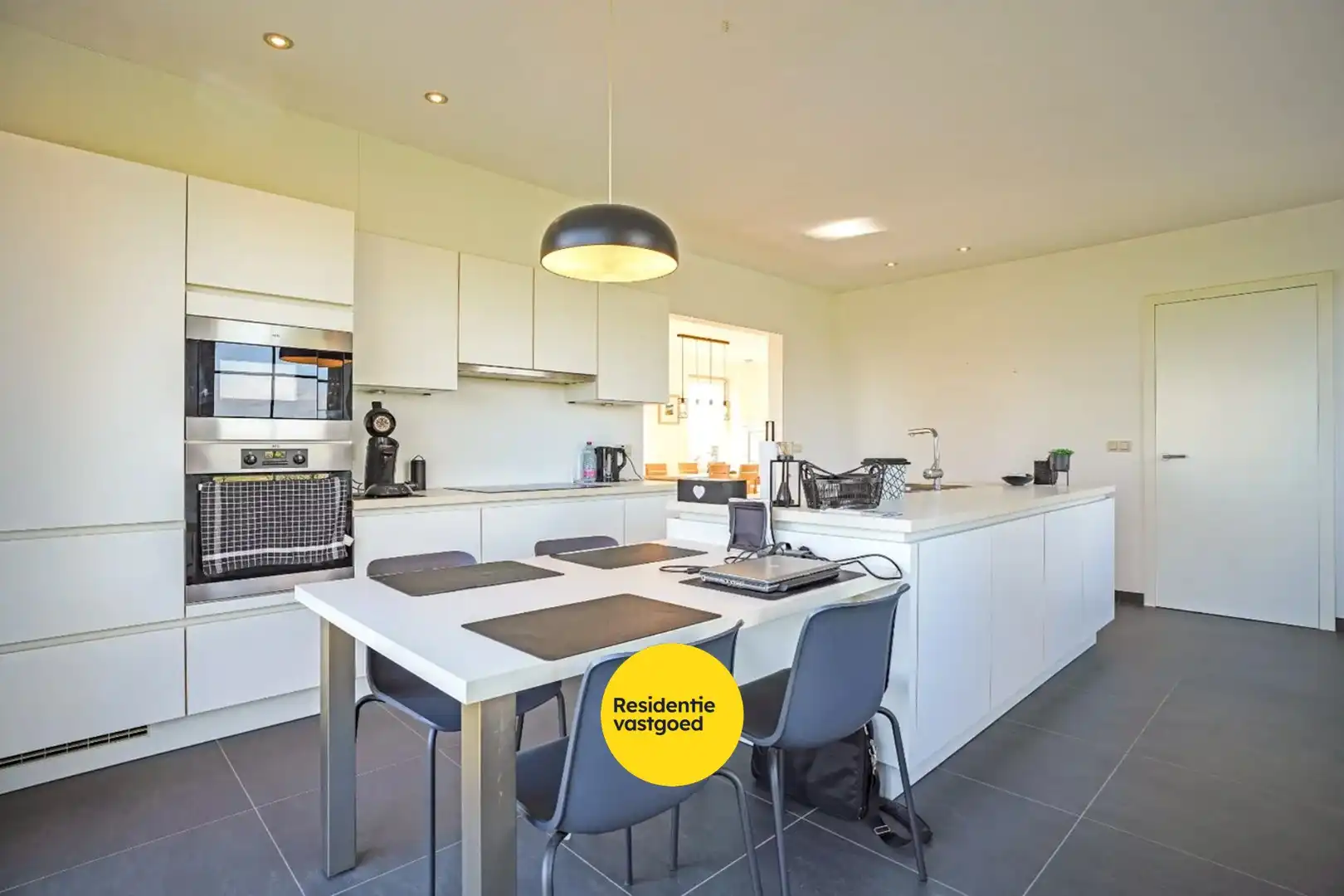 Recente open bebouwing (2019) op een perceel van maar liefst 44.888 m² foto 11