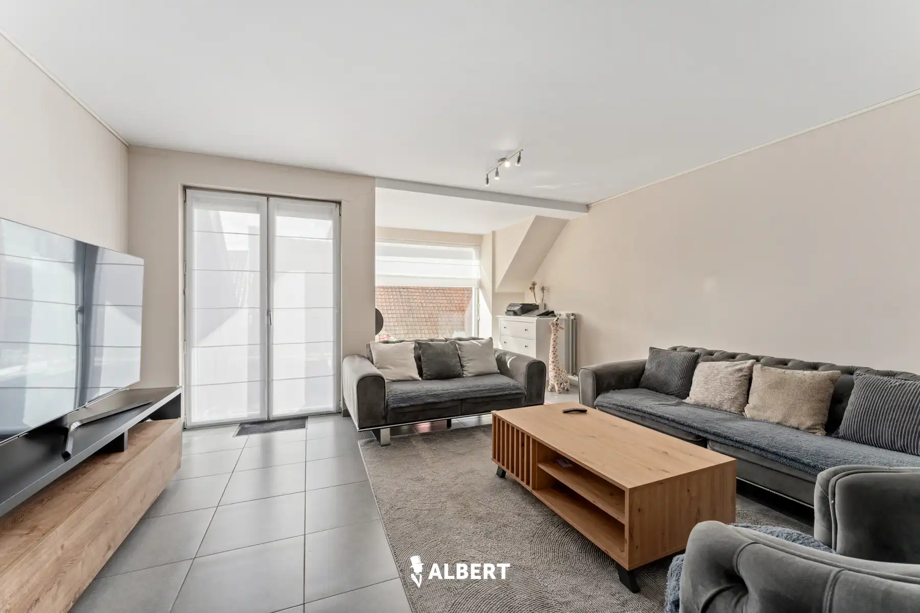 Instapklaar duplexappartement op centrale ligging in Izegem foto 4