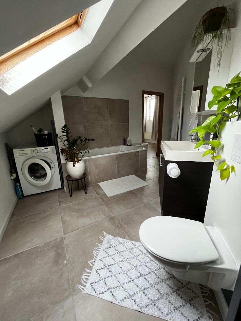 --- NIEUW --- Goed gelegen dakappartement foto 9