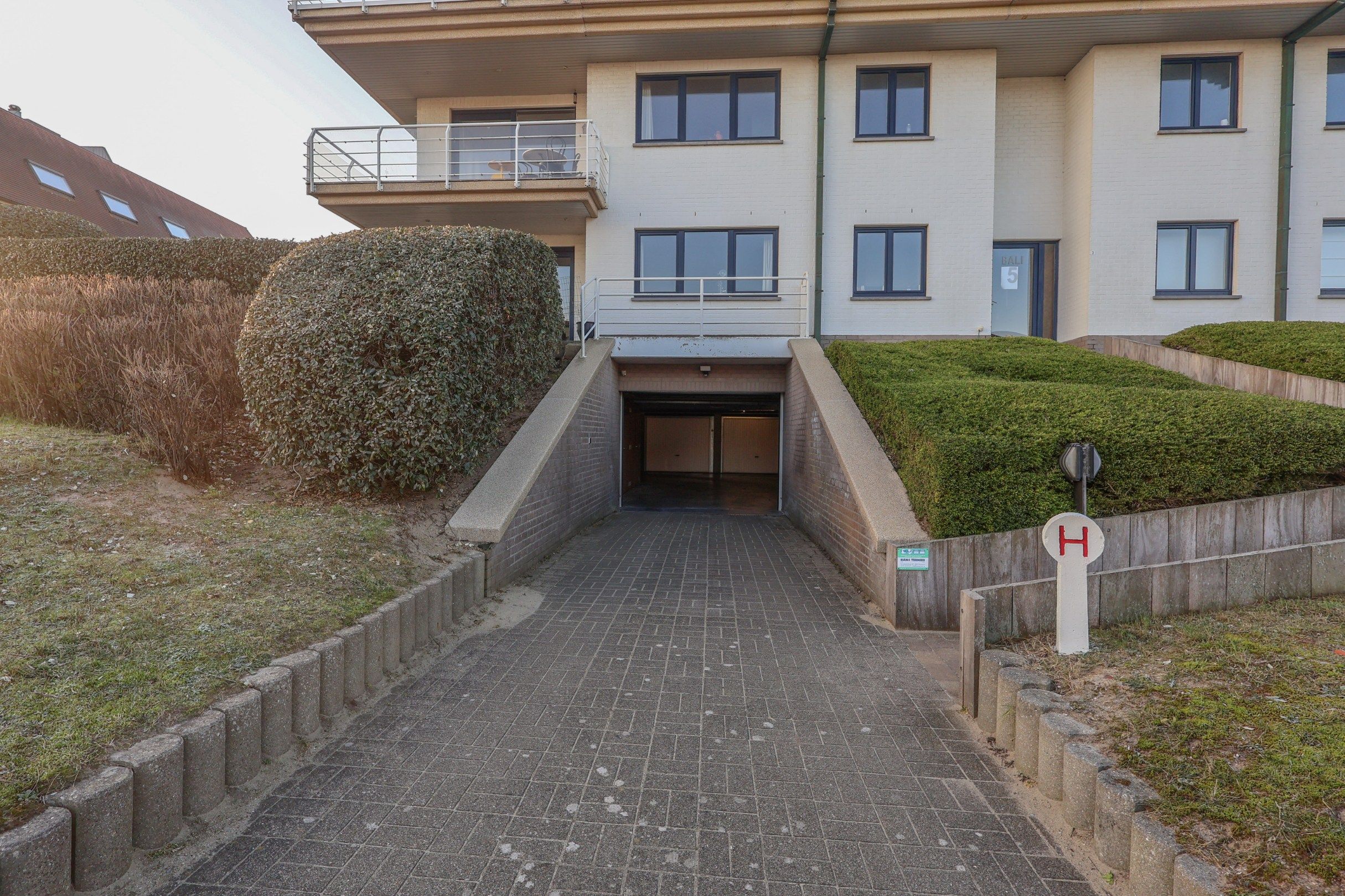 Goed gelegen garagebox in Oostduinkerke-bad foto 6