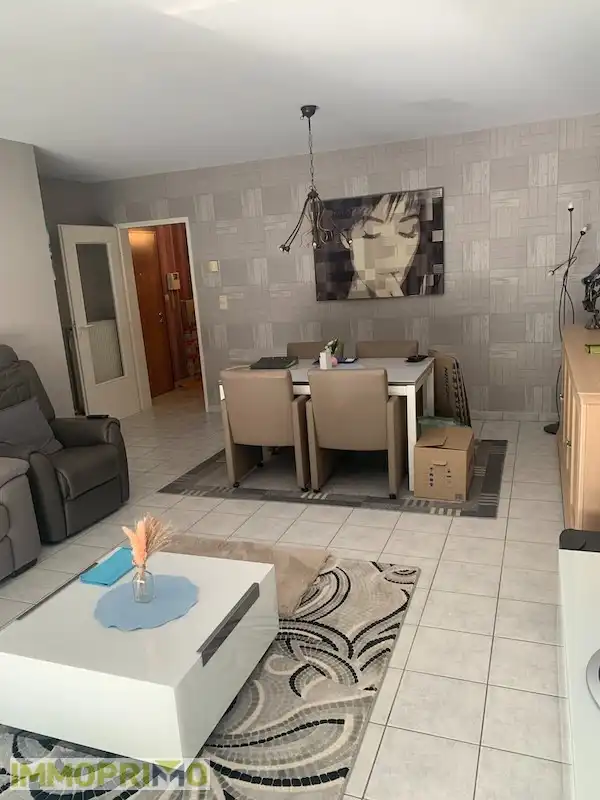 Mooi 2 slaapkamerappartement op de 2e verdieping met lift op wandelafstand van het centrum. foto 5