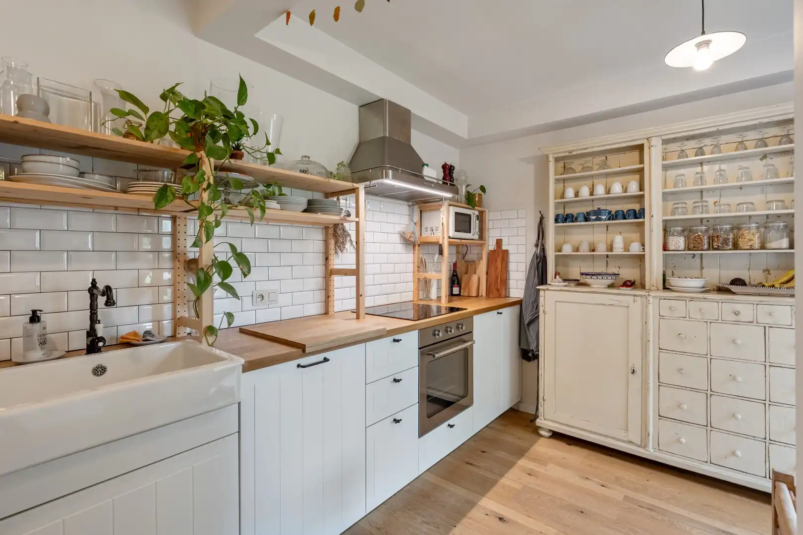 Karaktervolle, deels gerenoveerde gezinswoning op riant perceel van 10a 33ca in Houthalen-Helchteren 🏡✨ foto 6