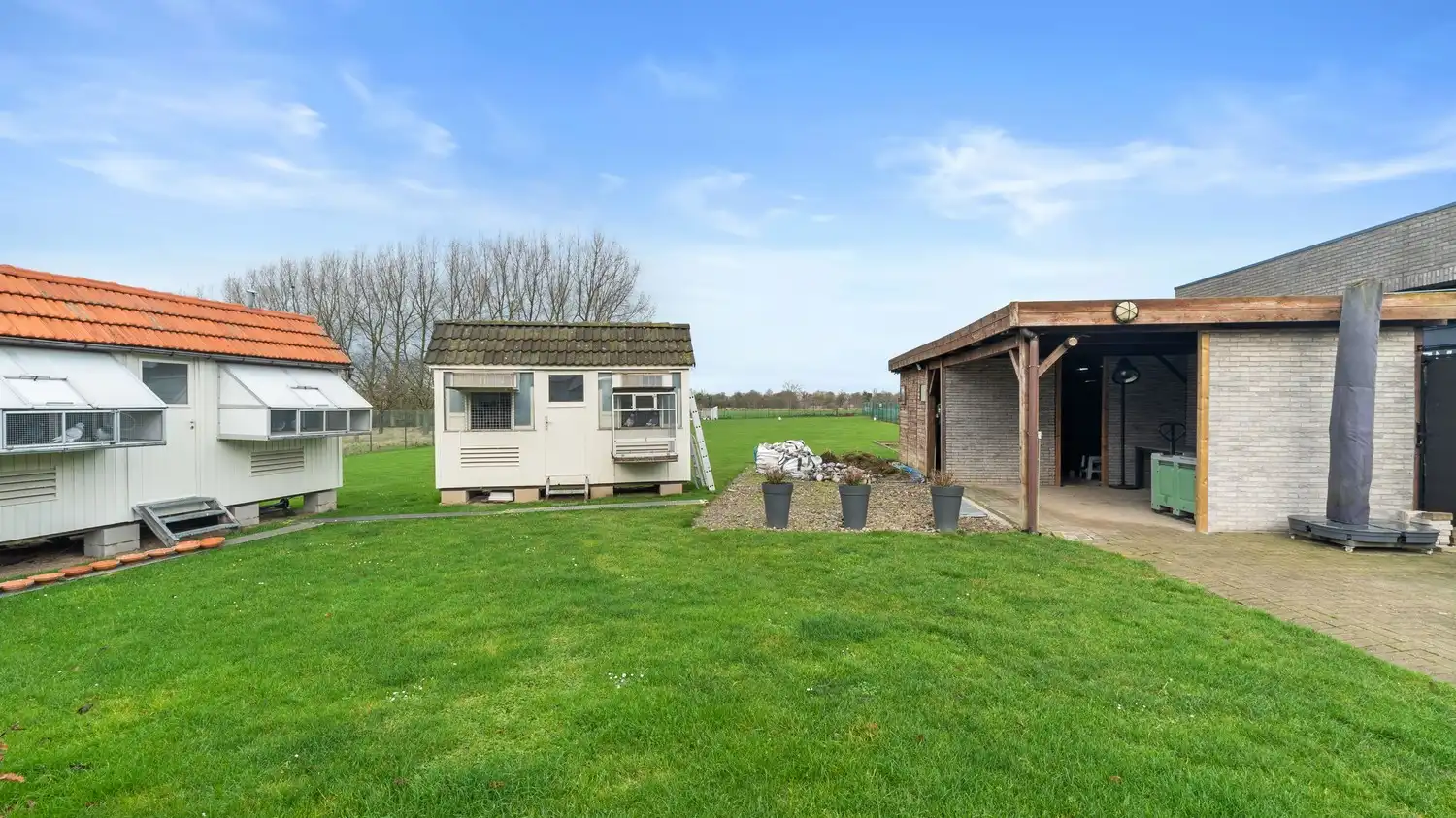 Instapklare woning met 3 slaapkamers en zeer grote tuin foto 24