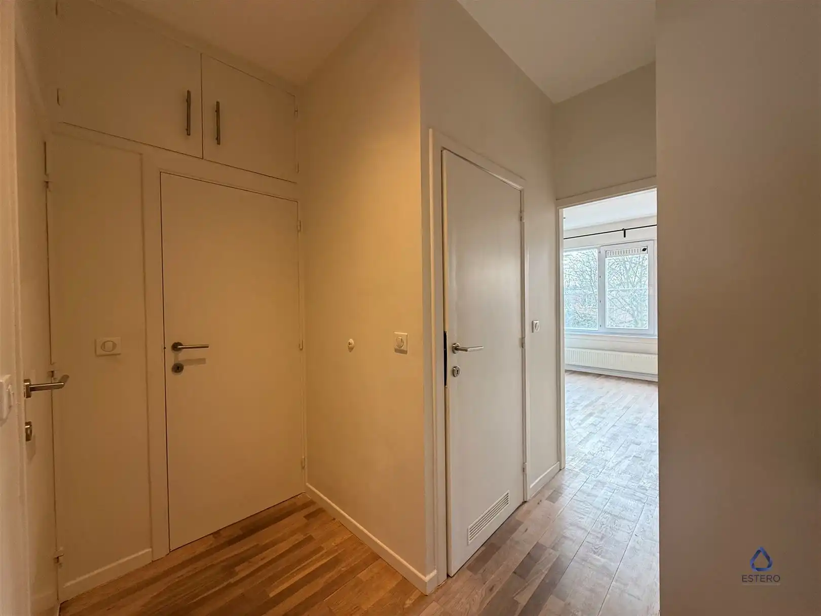 Lichtrijk 2-slaapkamerappartement te Wilrijk foto 3