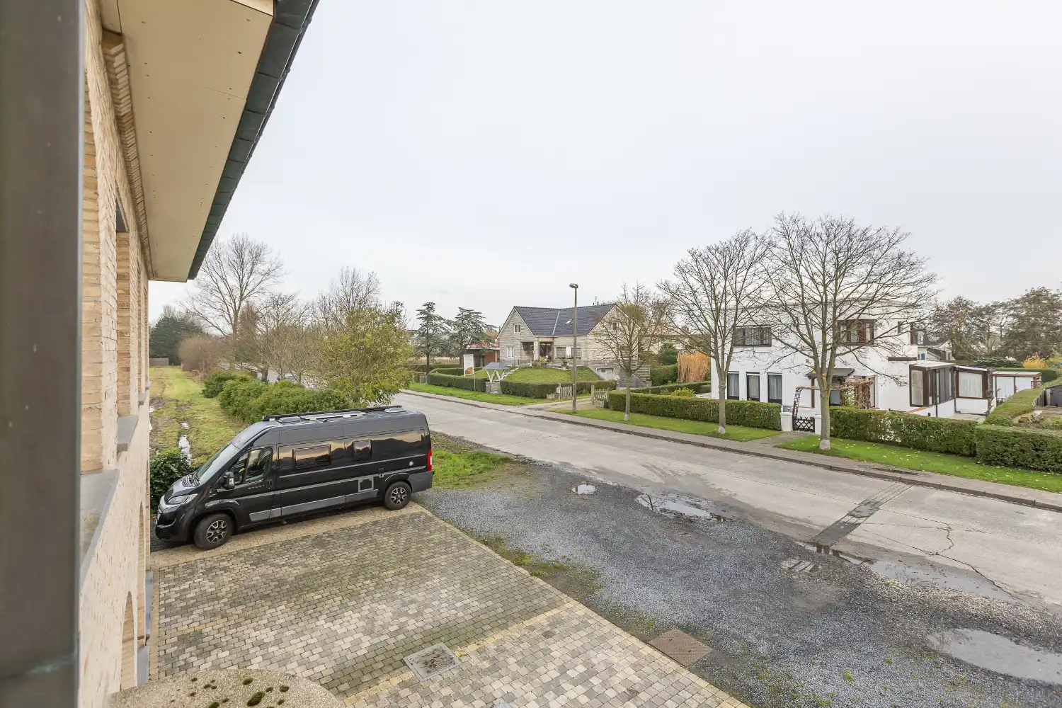 Te renoveren woning op uitstekende locatie foto 19