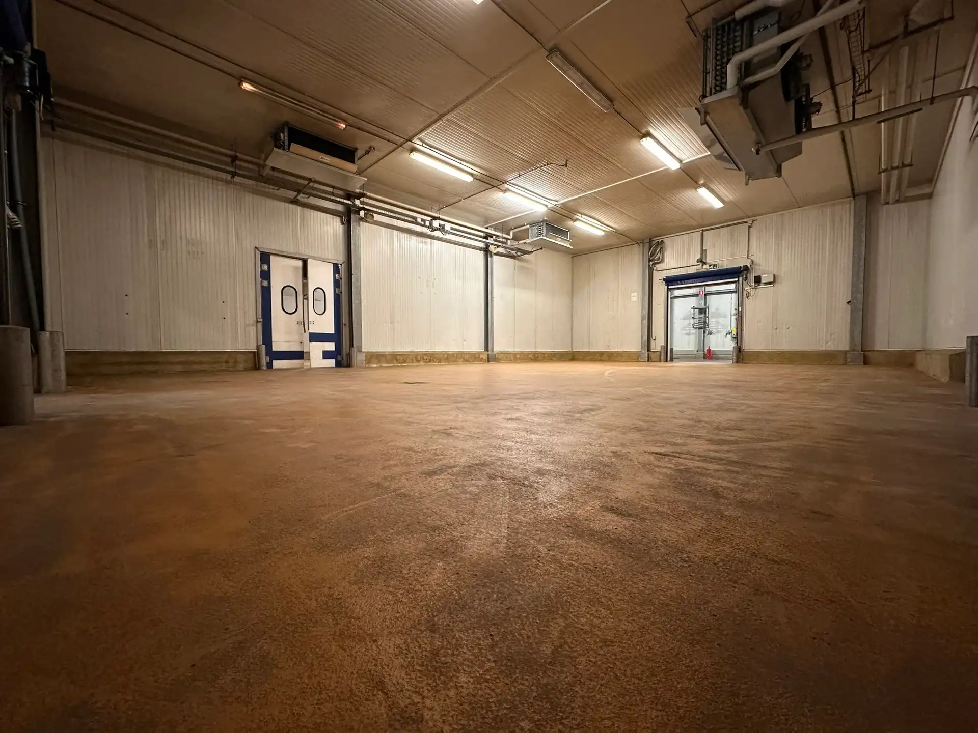 Semi-industrieel gebouw te huur foto 5