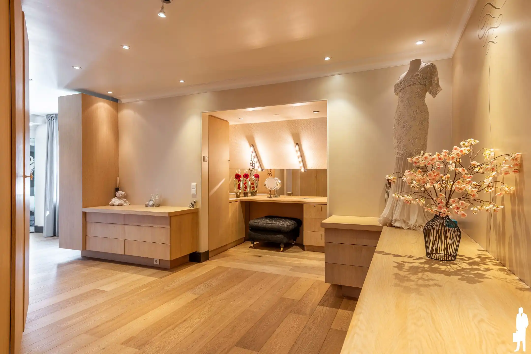 Exclusieve villa met zwembad op een perceel van 6.420 m² foto 25