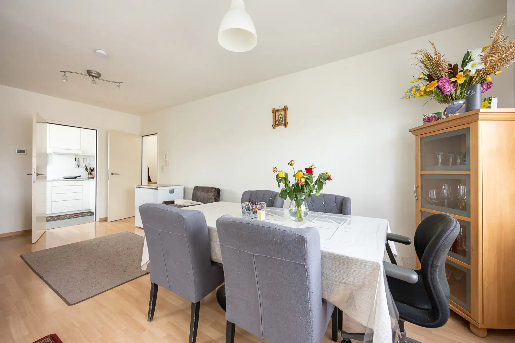 Instapklaar duplex-appartement met twee slaapkamers foto 4