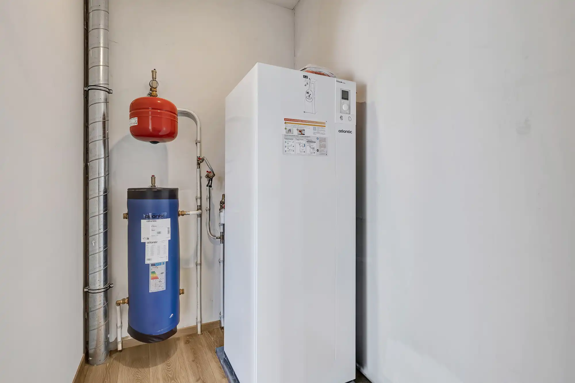 Volledig afgewerkte nieuwbouwwoning met 5 slaapkamers foto 23