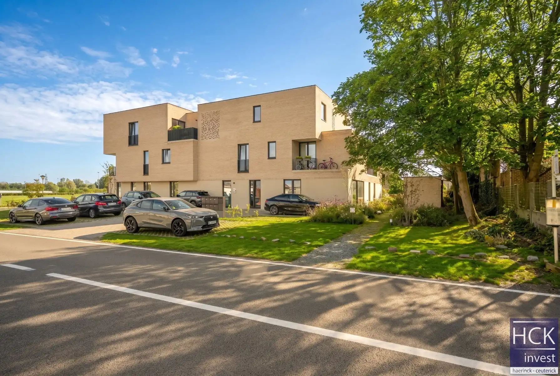 KRUISHOUTEM - Fraai gelijkvloers BEN appartement met ruim terras! foto {{pictureIndex}}