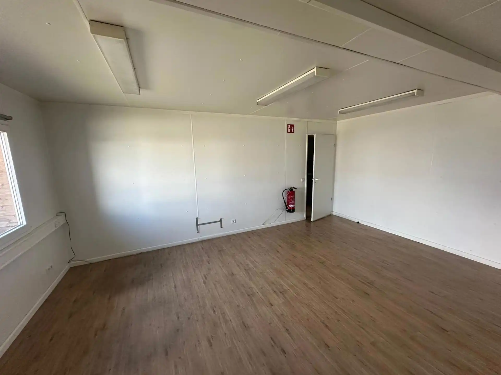 Commerciële ruimte te huur foto 12