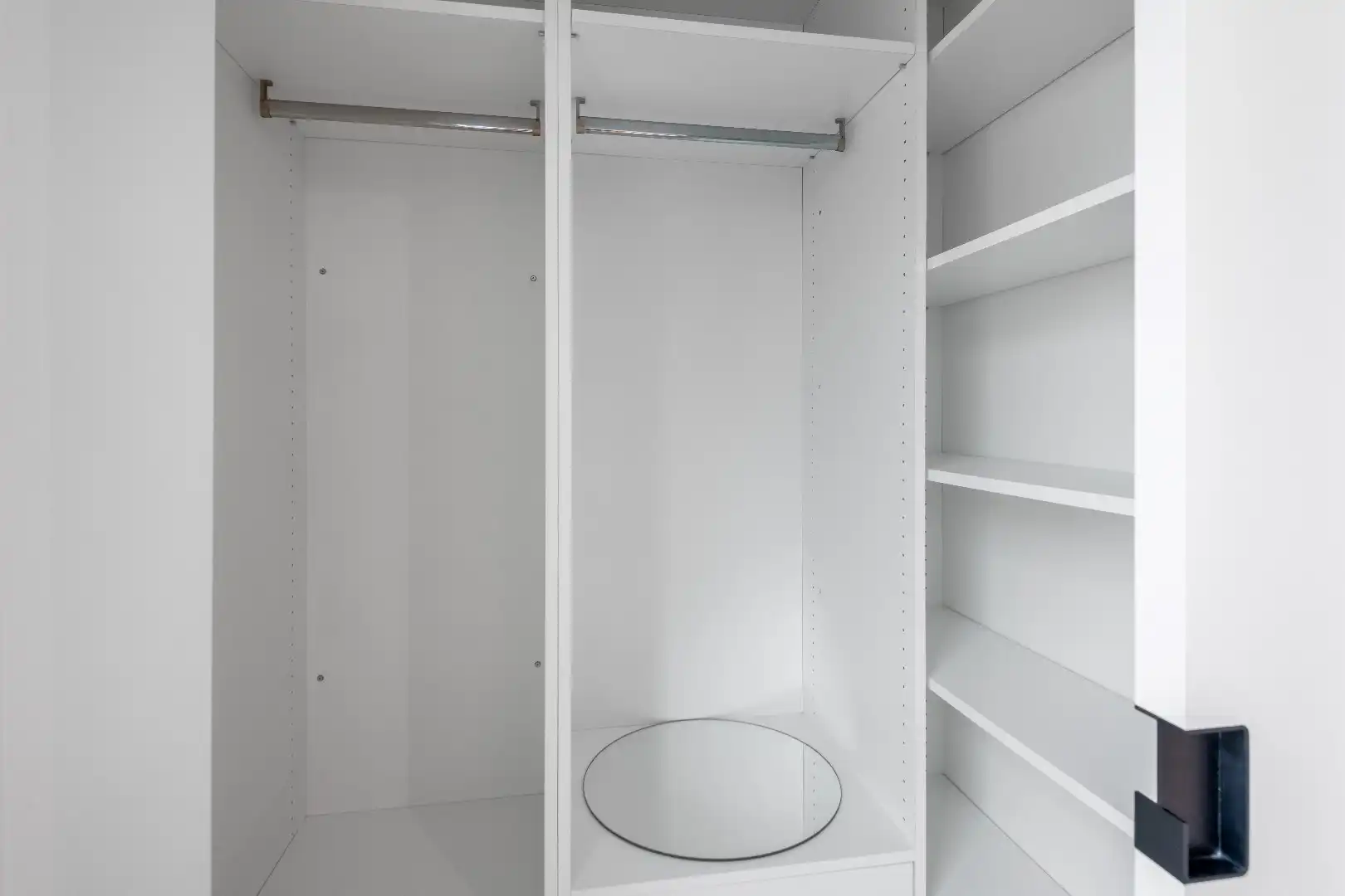 Heel mooi vernieuwd duplexdakapp. met een prachtig zonneterras gelegen op de Kustlaan in hartje Zoute. foto 13