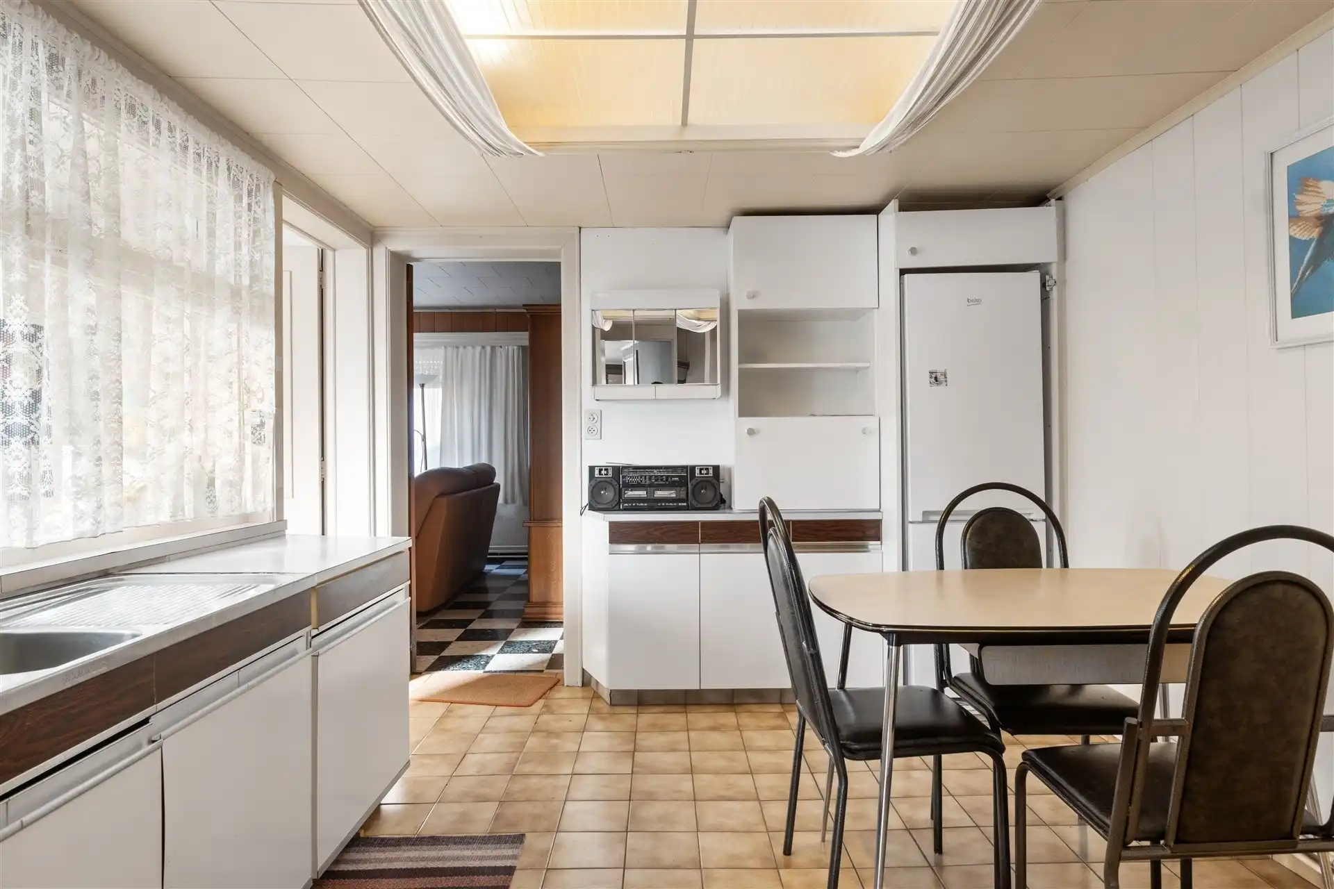 op te knappen woning met leuke tuin en inpandige garage. foto 7