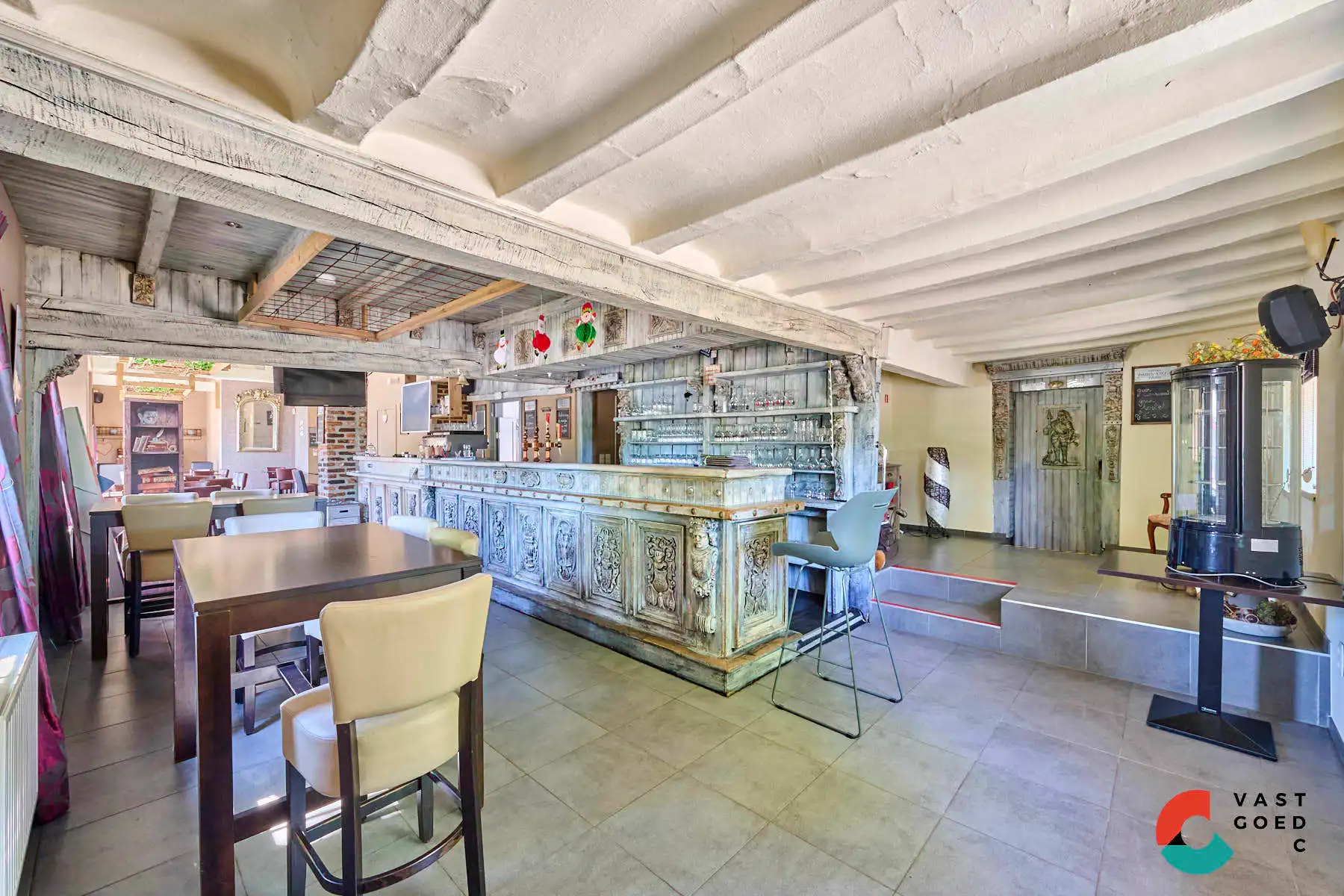 Karaktervolle woning met polyvalente handelsruimte en een authentieke uitstraling. foto 6