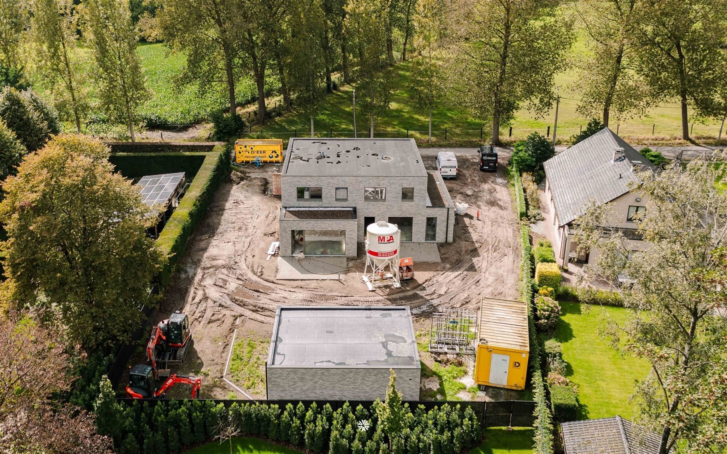 Hoogwaardig afgewerkte koppelvilla in de groene rand van Sint-Niklaas foto 5