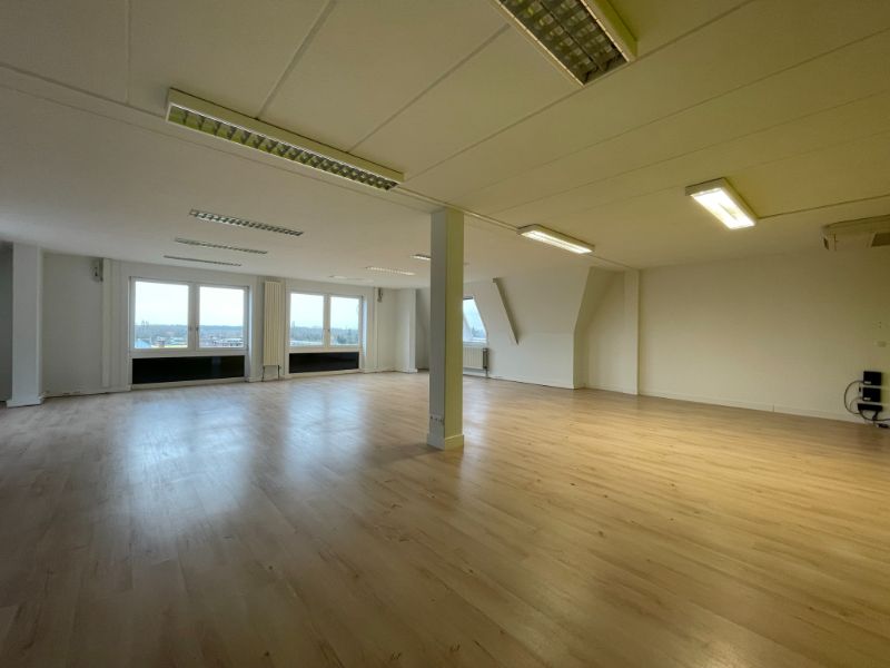 Kantoor van 97,5m² te huur op Toplocatie in Maaltecenter met prachtig zicht over Zwijnaarde foto 6