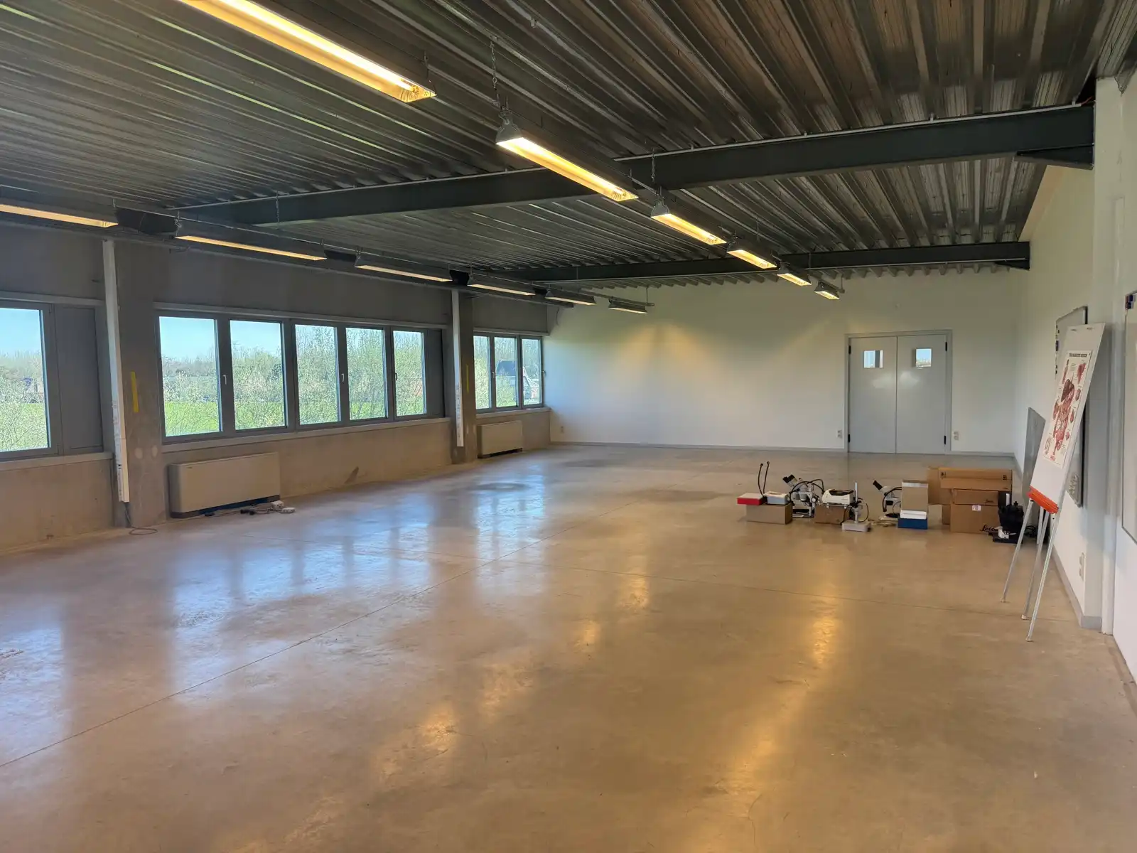 Kantoren Met Optie Magazijn te Huur in Aartselaar foto 2