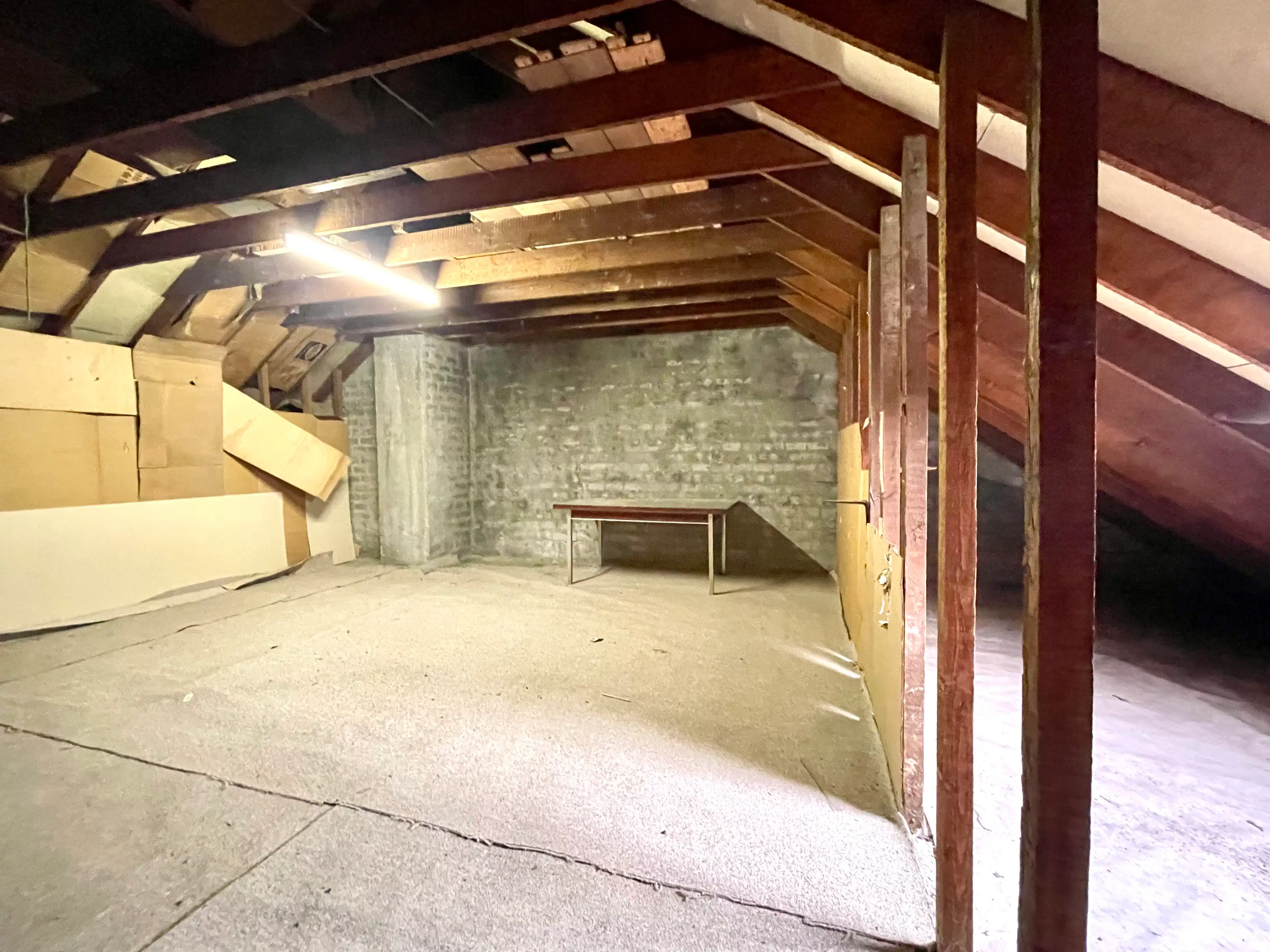 Ruim duplexappartement met 3 slaapkamers foto 14