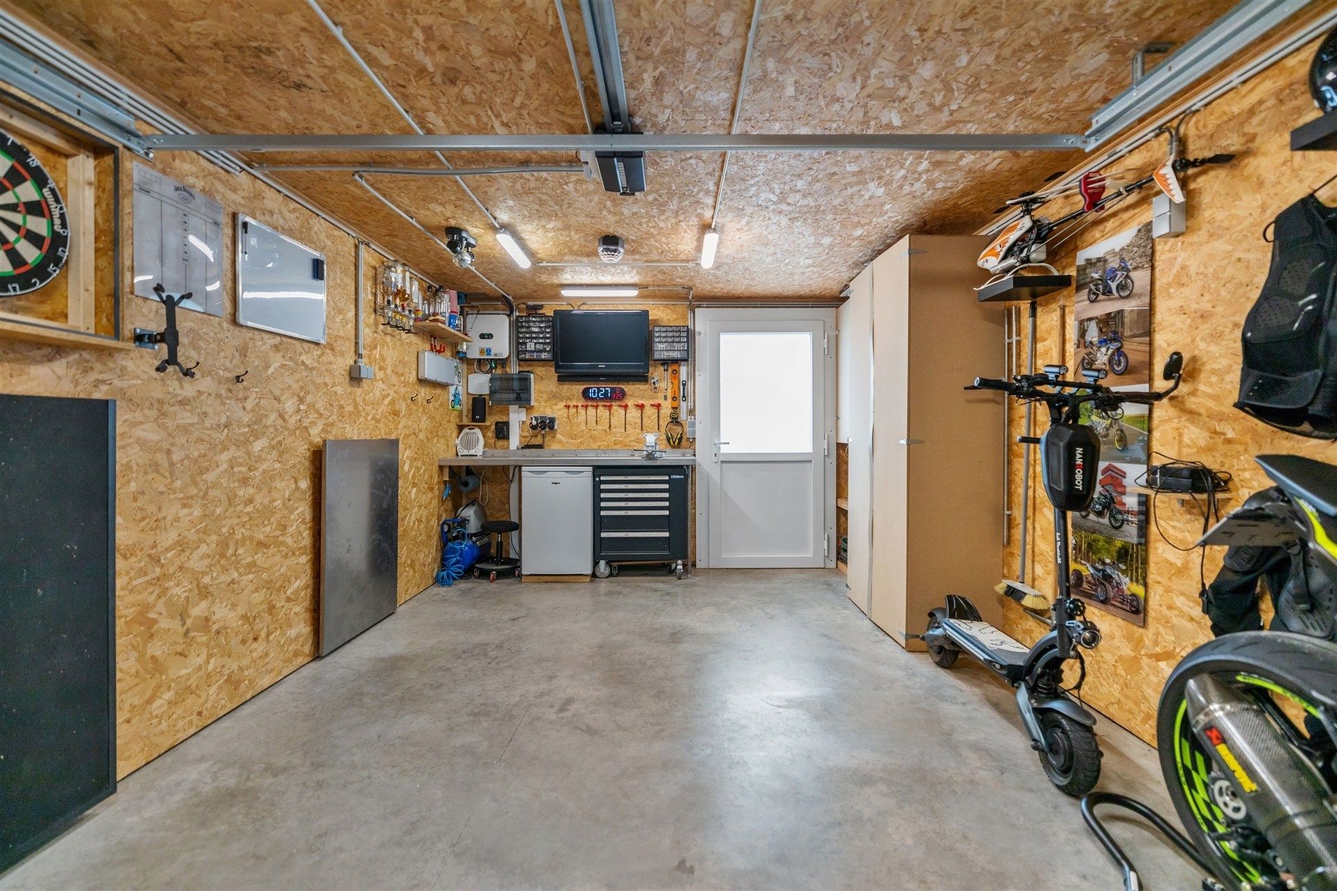 Uitstekend gelegen gelijkvloersappartement met 2 slaapkamers, zonnige tuin en garage (108m²) foto 24