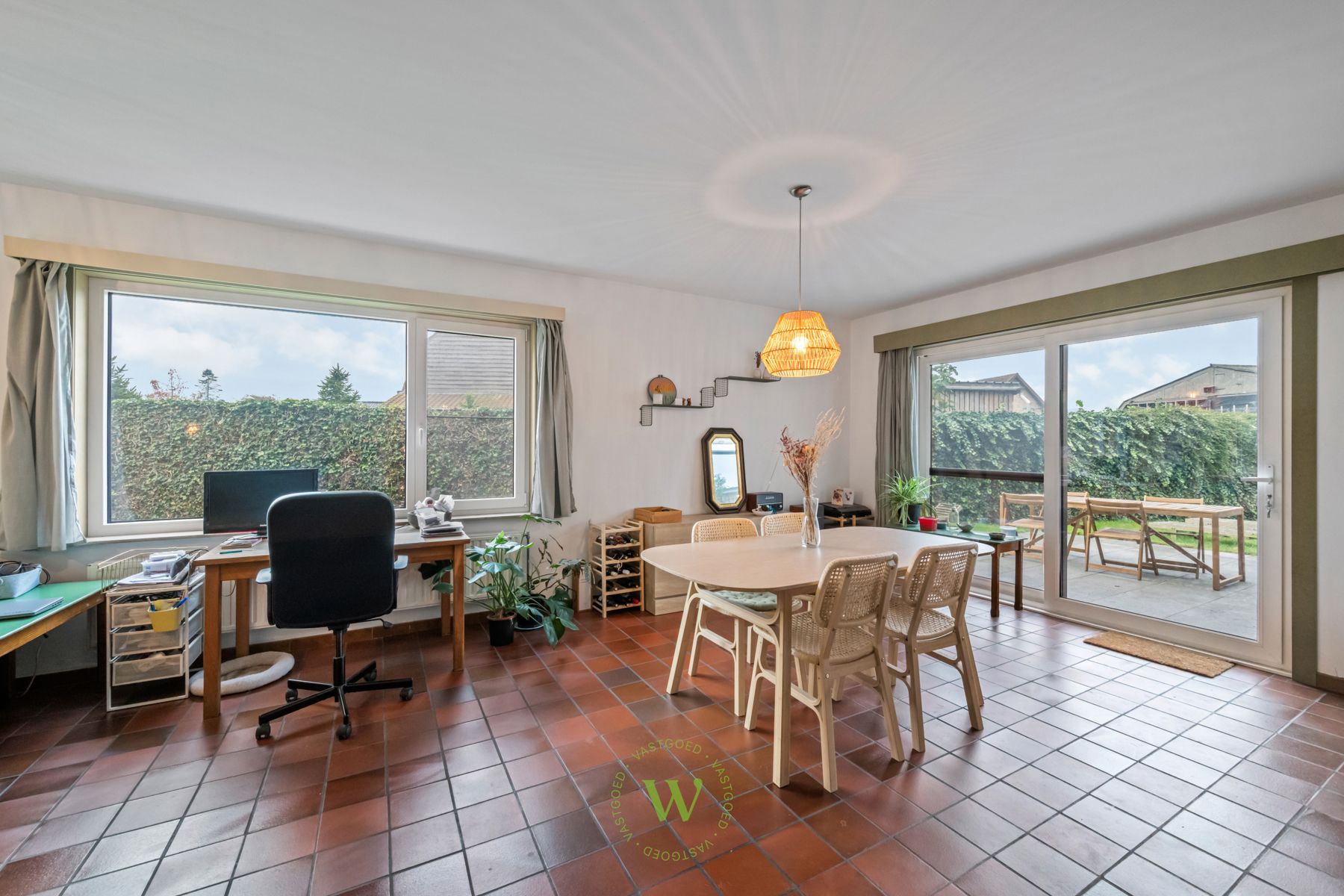 Lichtrijk duplexappartement met tuin en carport in Sijsele foto 8
