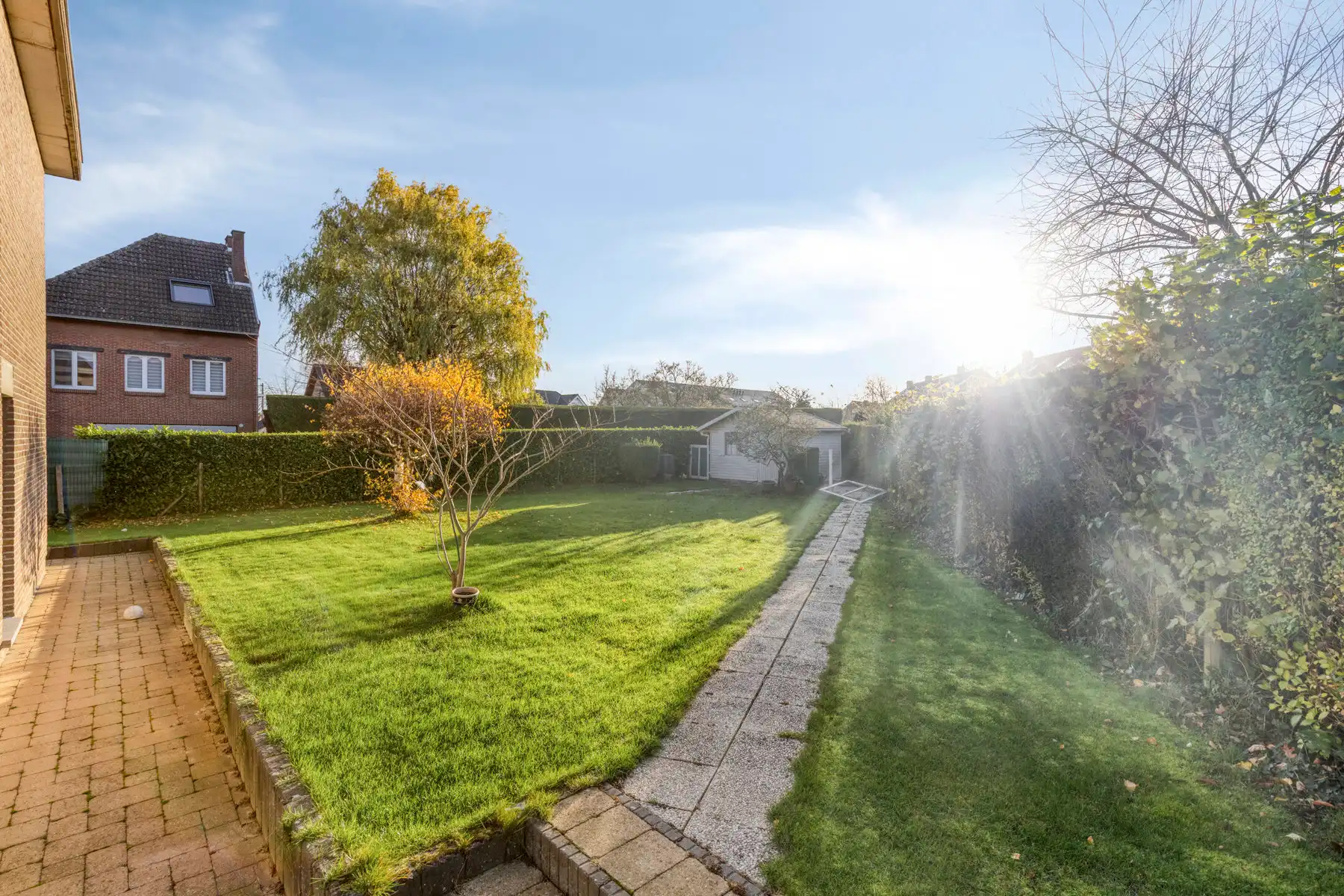 Leemans Immobiliën stelt u  deze centraal, maar toch bijzonder rustig gelegen woning in Dilbeek voor! foto 20