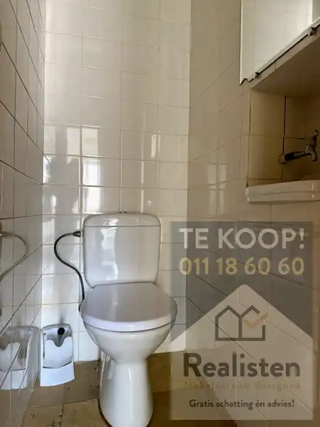 Kantoren op zichtlocatie + ruime parking foto 20