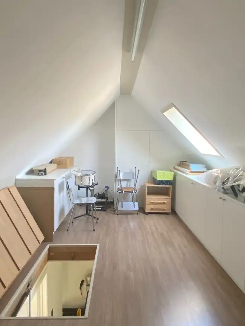 Instapklare, drempelloze gezinswoning met 4 slaapkamers, 2 badkamers en prachtige tuin foto 15