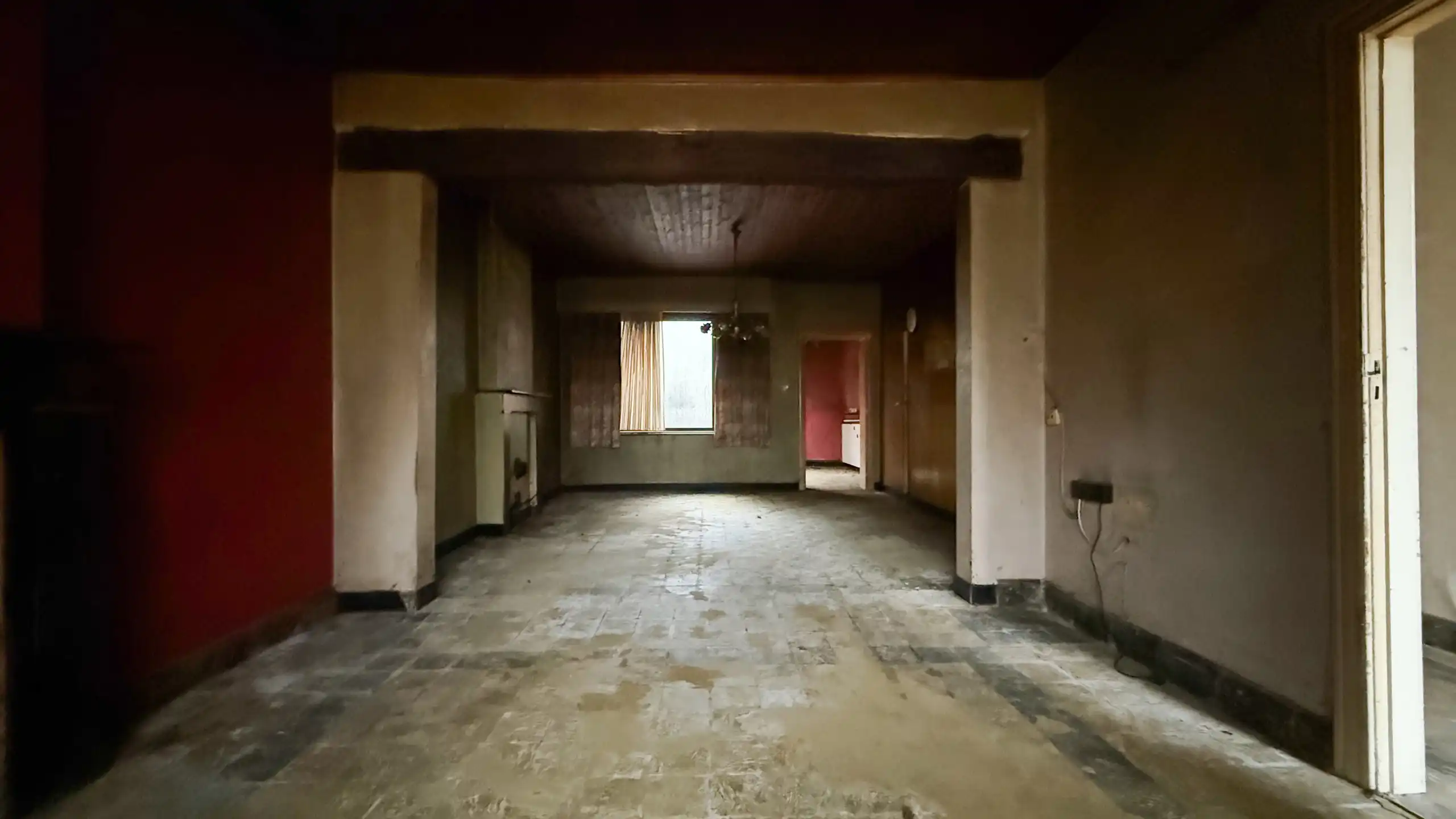 Te renoveren woning met potentieel op rustige ligging foto 2