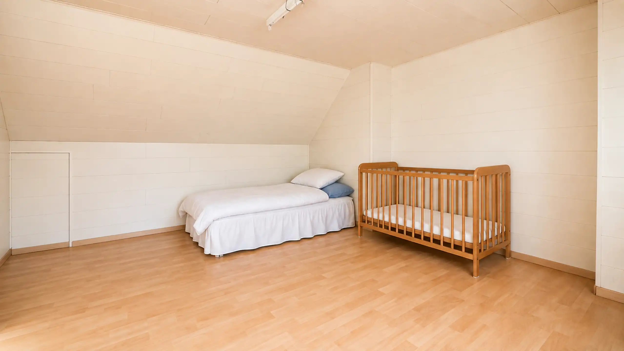 Instapklare woning met veranda, tuin en garage! foto 18