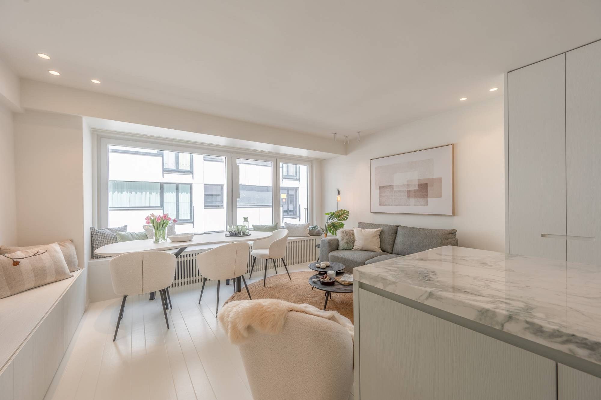 Zeer mooi gerenoveerd appartement met 3 slaapkamers te Knokke-Zoute met zijdelings zeezicht. foto 4