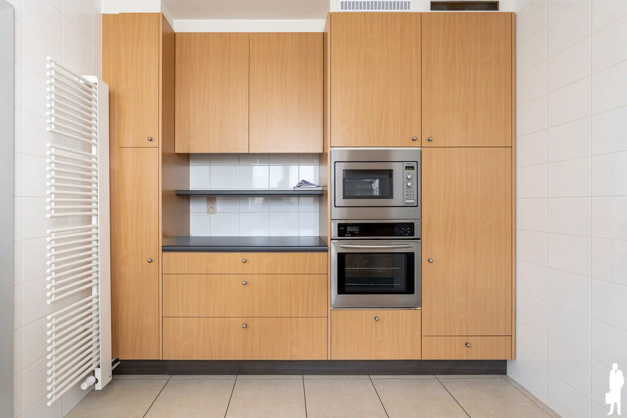 Ruime woning met magazijn op gunstige locatie in Ranst foto 5