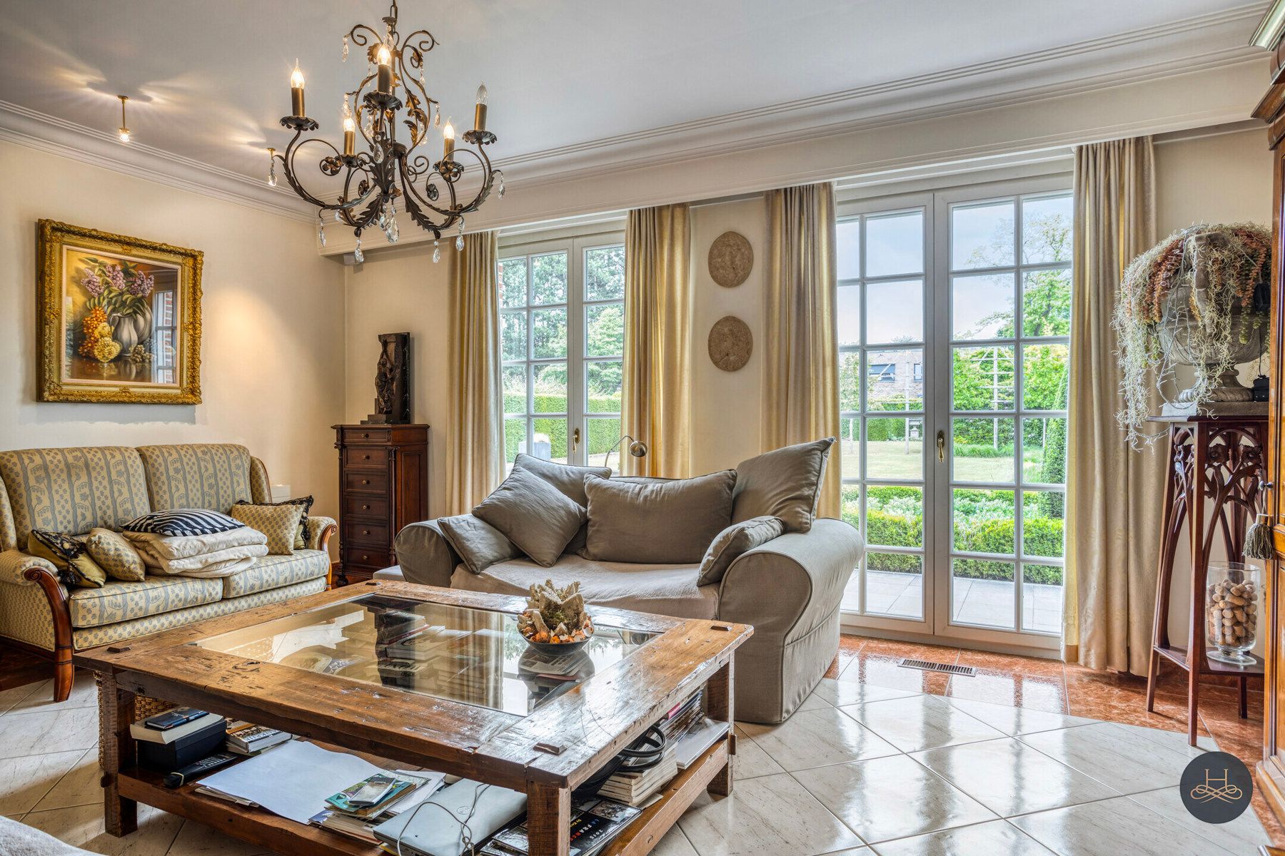 Stijlvolle woning met zorgvuldig aangelegde tuin foto 10