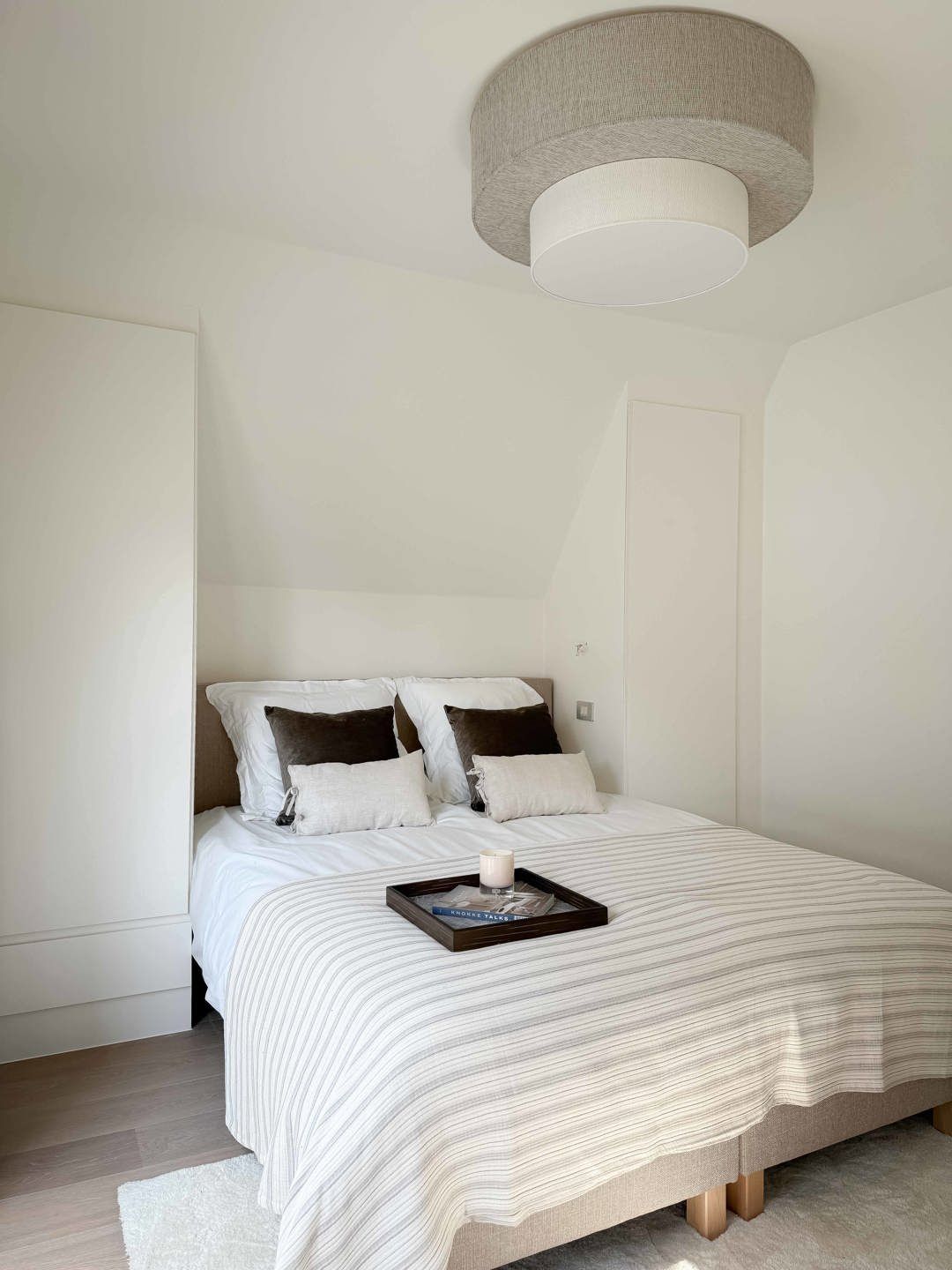 Unieke villa, bestaande uit twee zelfstandige woonentiteiten foto 25