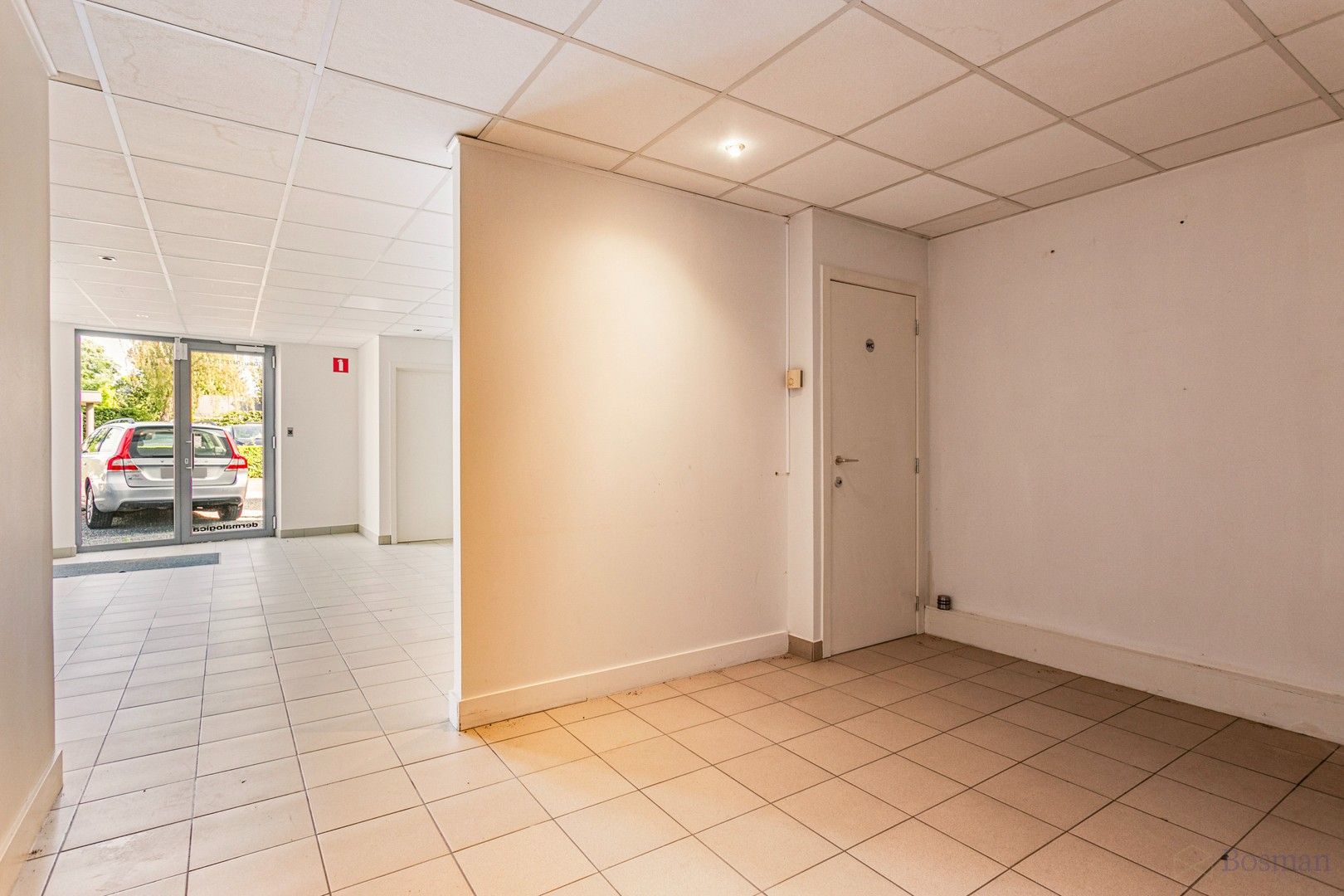 Handelspand te huur in centrum Tessenderlo foto 8