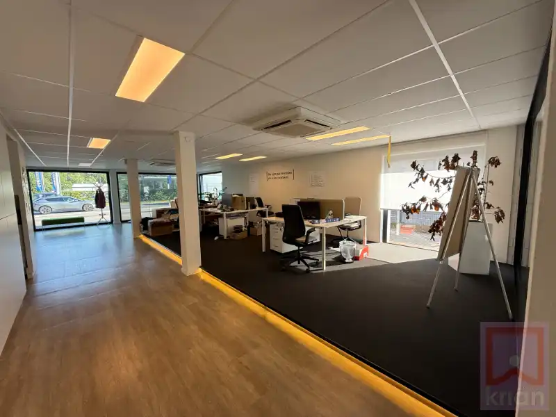 TOPLOCATIE: verhuurd handelspand van 258 m² met atelier en garage! foto 9