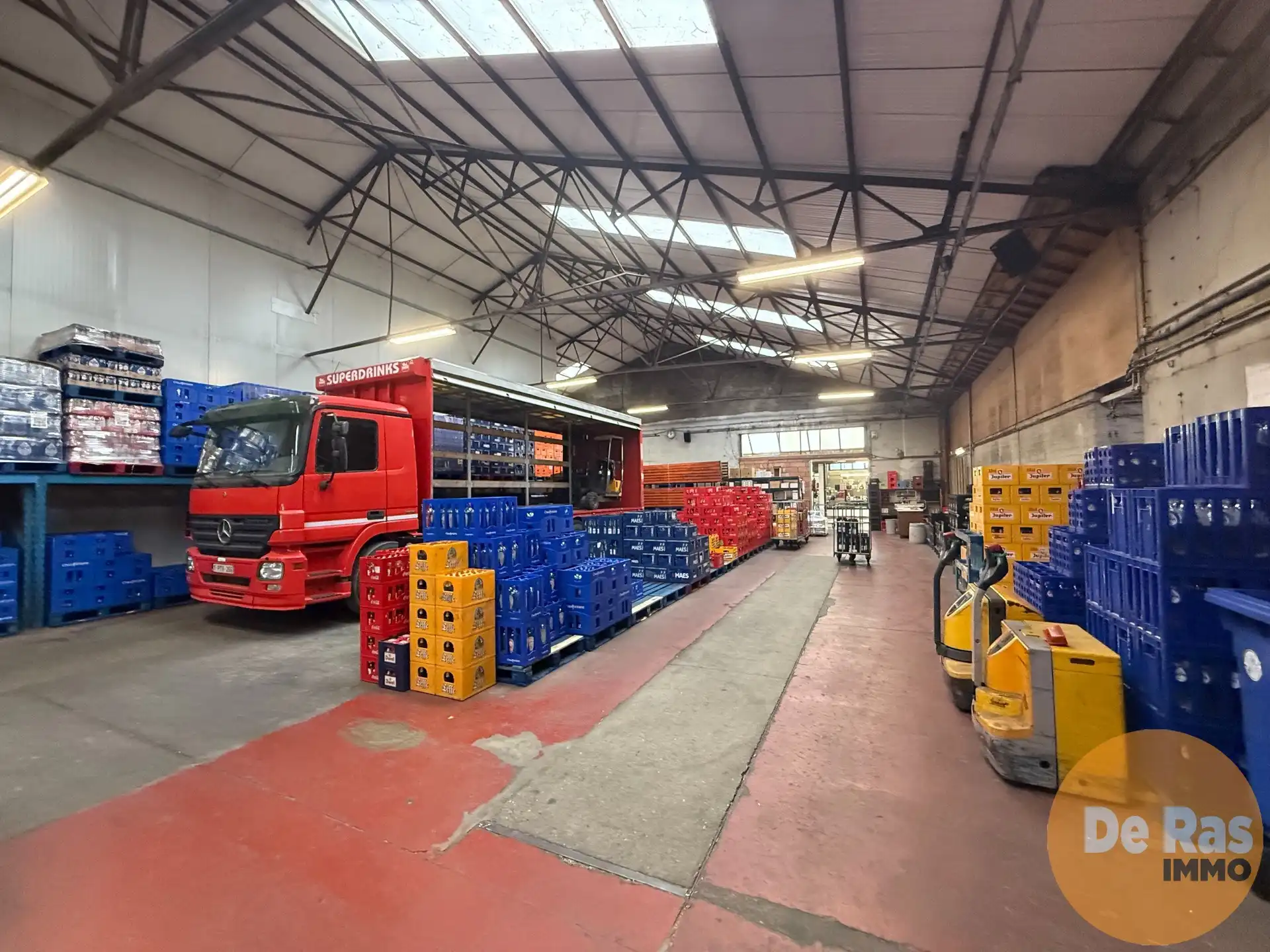 LEDE - Magazijn met commerciële ruimte foto 14