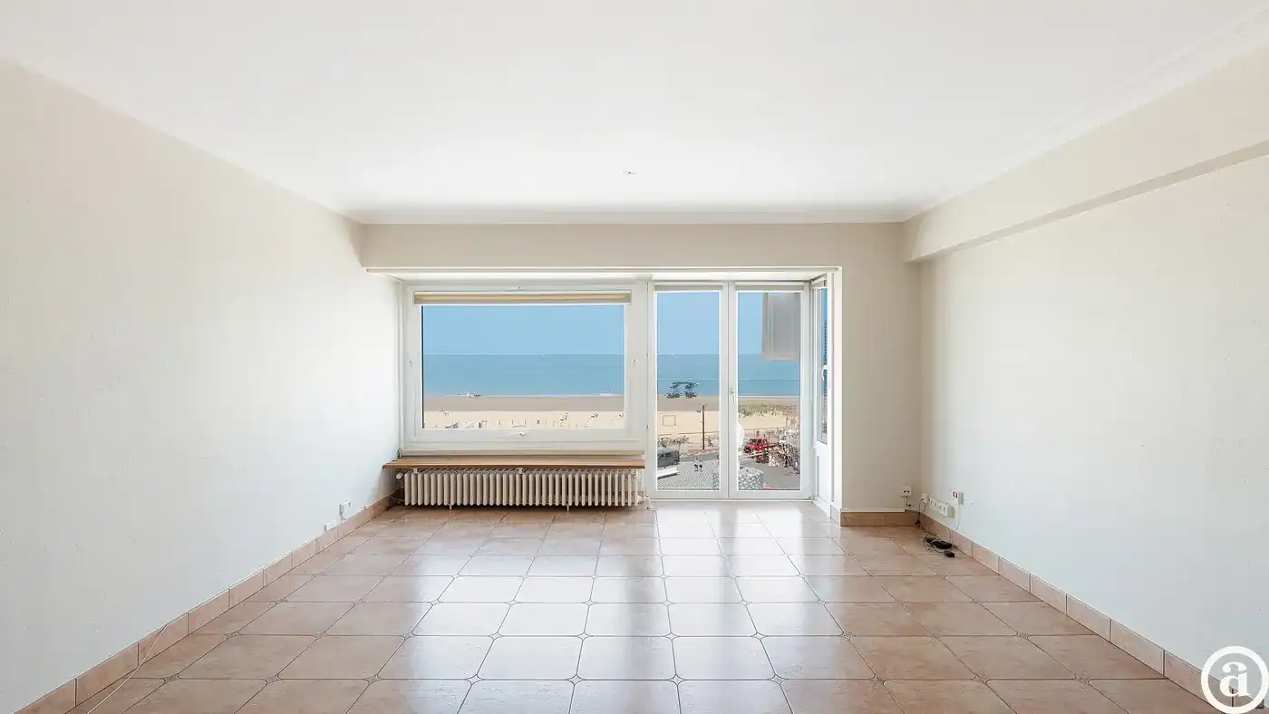 Ongemeubeld 3 slaapkamerappartement op het Rubensplein foto 2