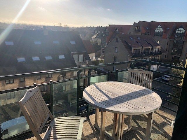 GOED GELEGEN APPARTEMENT MET 3 SLAAPKAMERS TE HUUR OP JAARBASIS foto 8