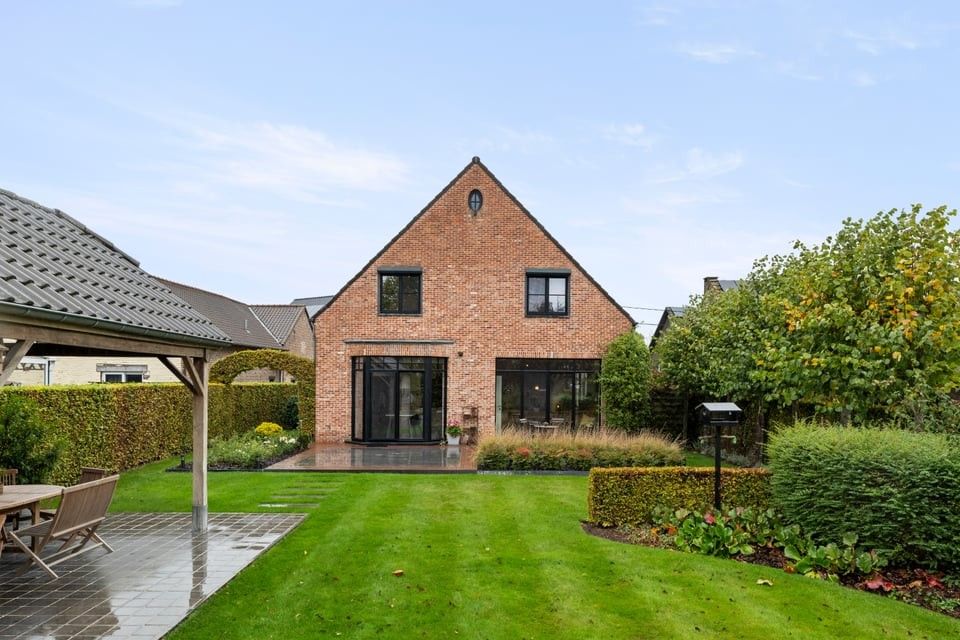 PRACHTIGE PASTORIJWONING MET DUBBELE GARAGE IN SINT-TRUIDEN foto 49