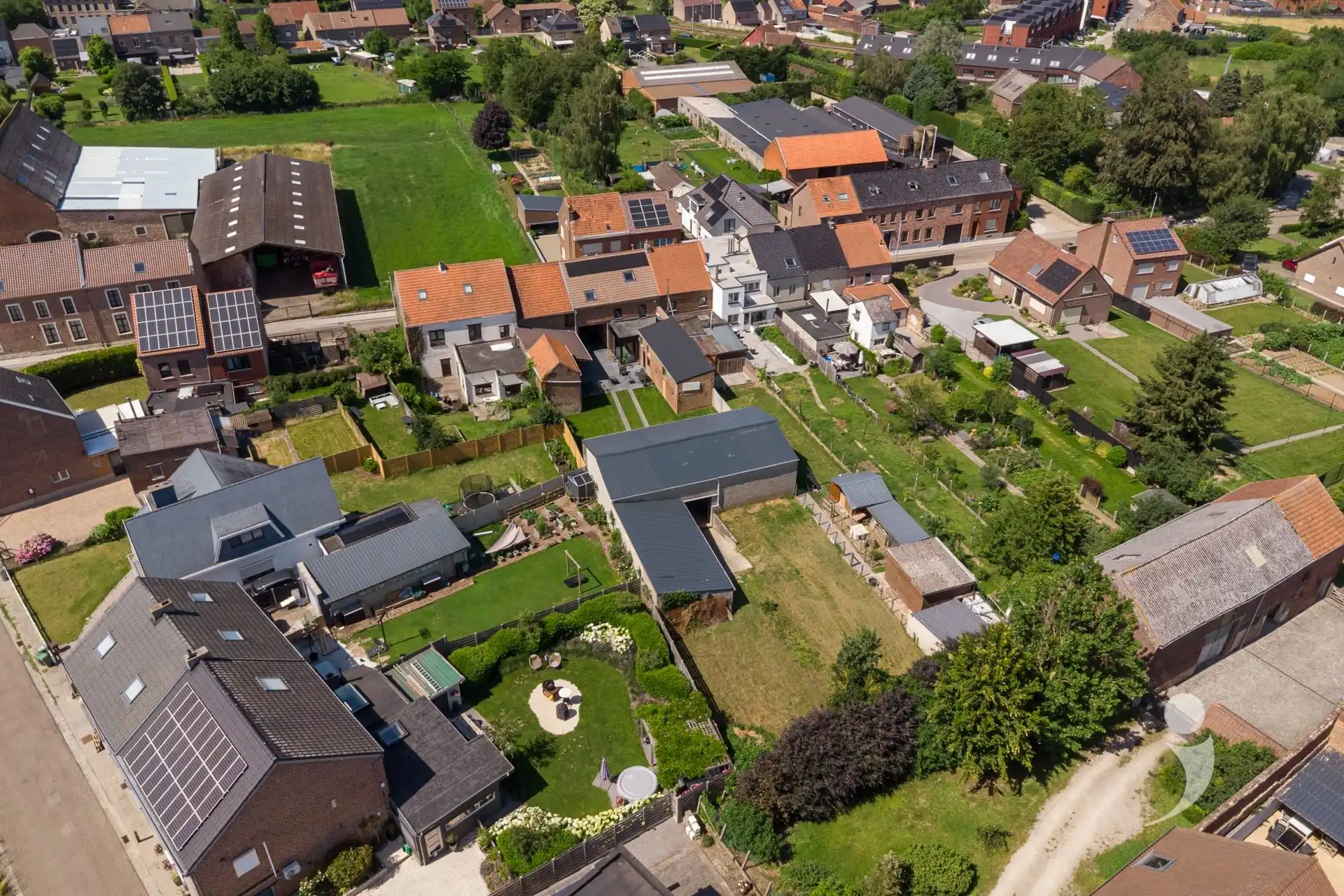 Volledig gerenoveerde hoeve met loods én verkavelingsmogelijkheid foto 30