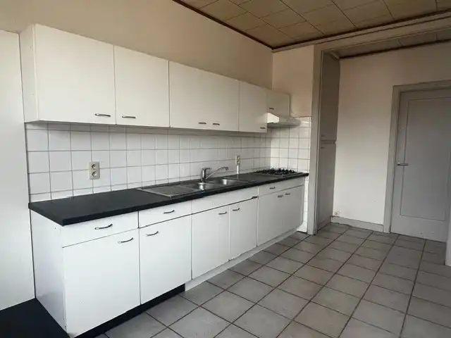 Te koop - Op te frissen appartement in Lier op 2°Verdieping foto 9
